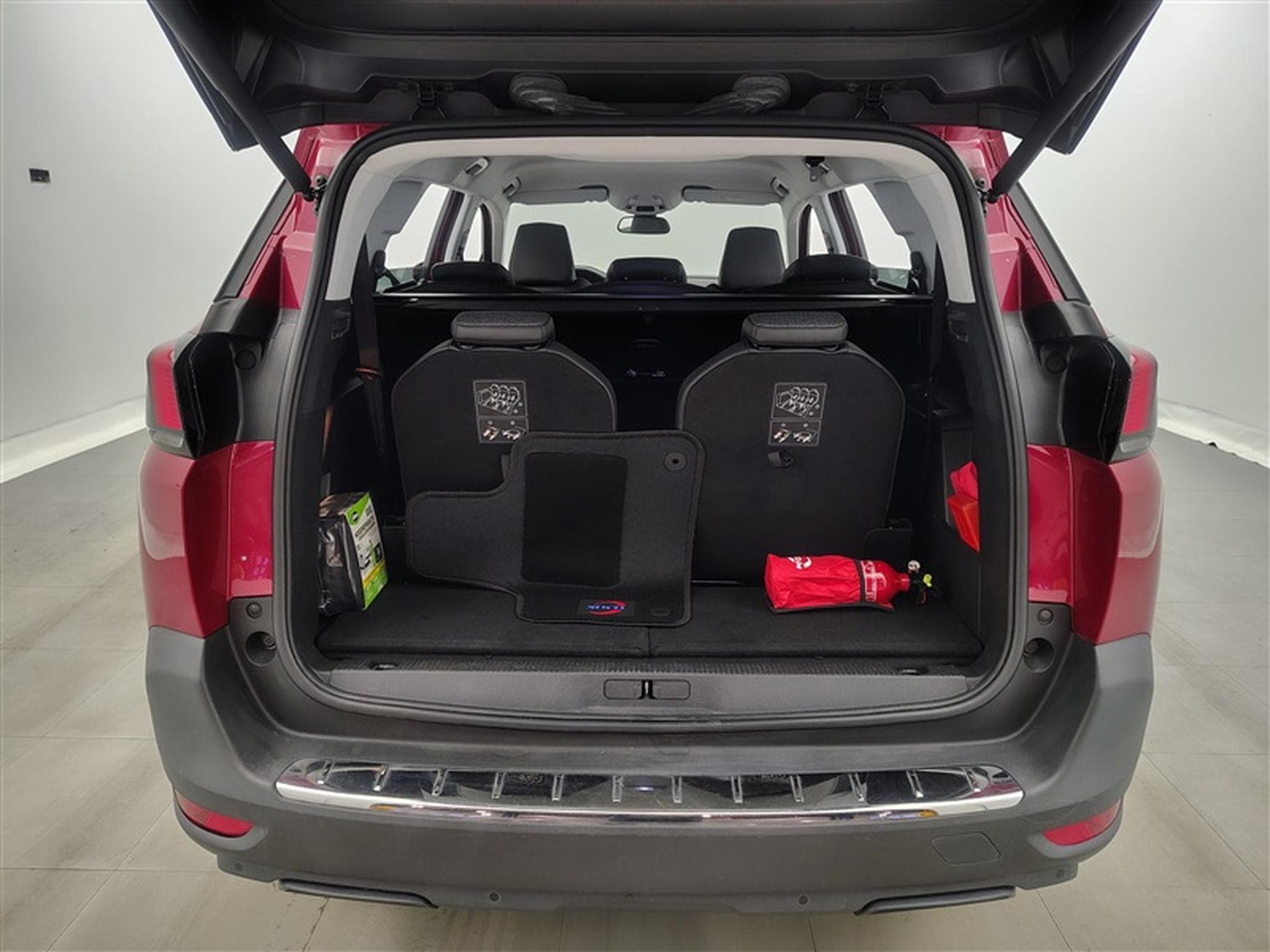 Peugeot 5008 1.2 PureTech 130Cv Allure Pack 7PL/ S-CUIR / NAVI / FULL LED (2020) - Photo 14