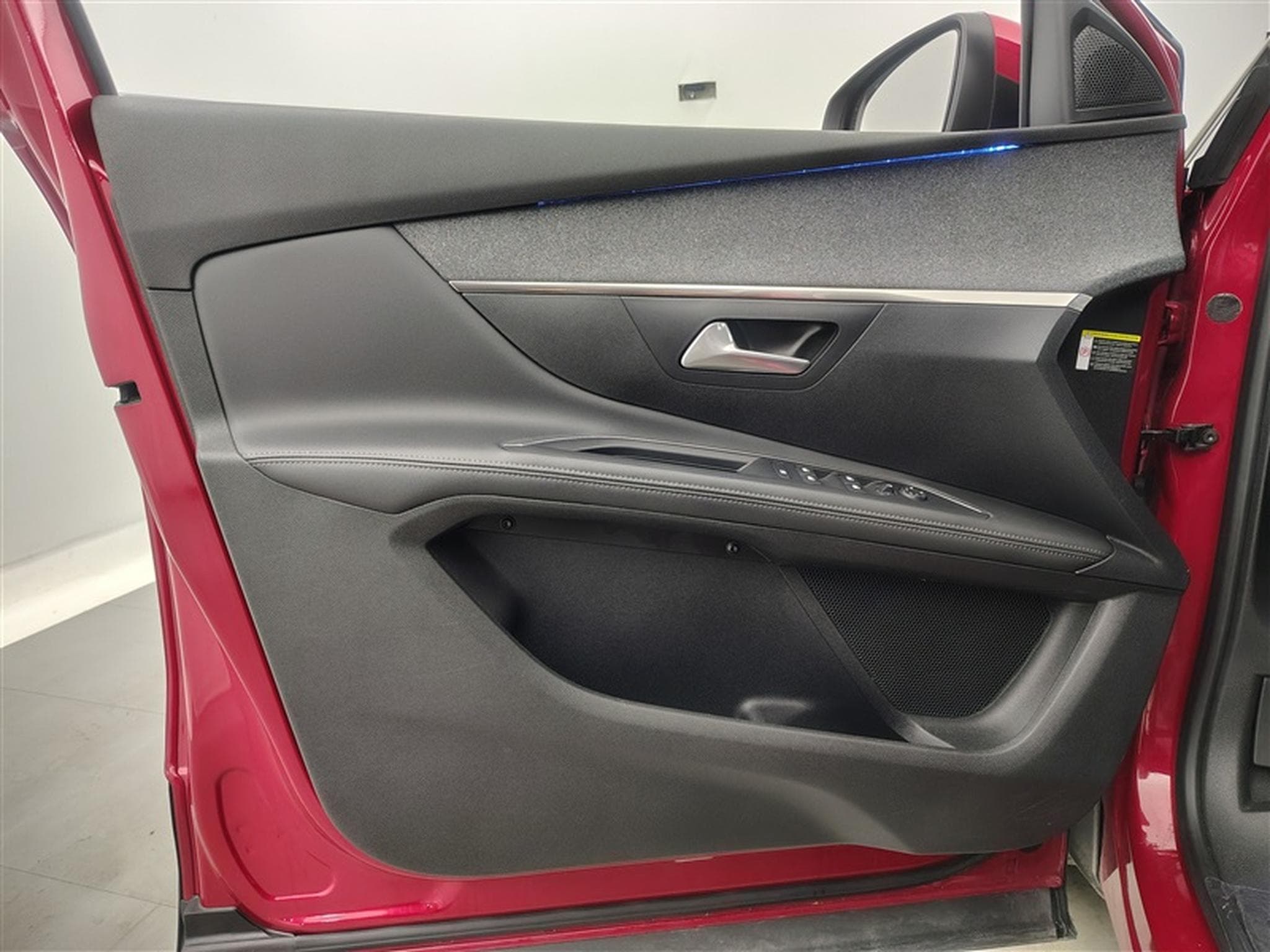 Peugeot 5008 1.2 PureTech 130Cv Allure Pack 7PL/ S-CUIR / NAVI / FULL LED (2020) - Photo 17