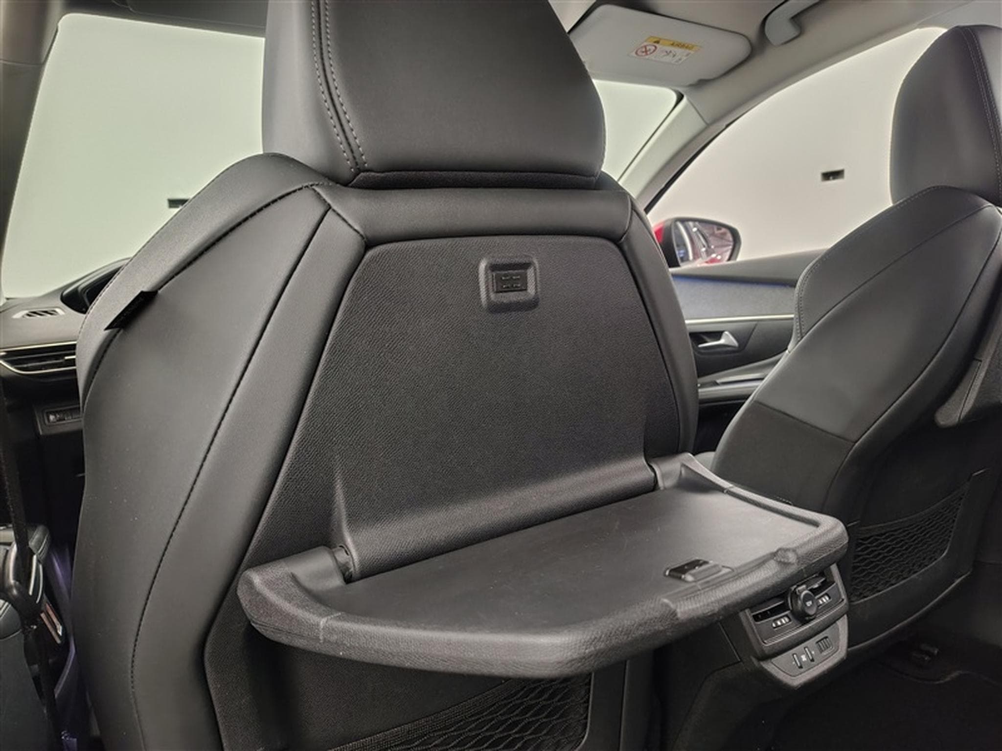 Peugeot 5008 1.2 PureTech 130Cv Allure Pack 7PL/ S-CUIR / NAVI / FULL LED (2020) - Photo 21