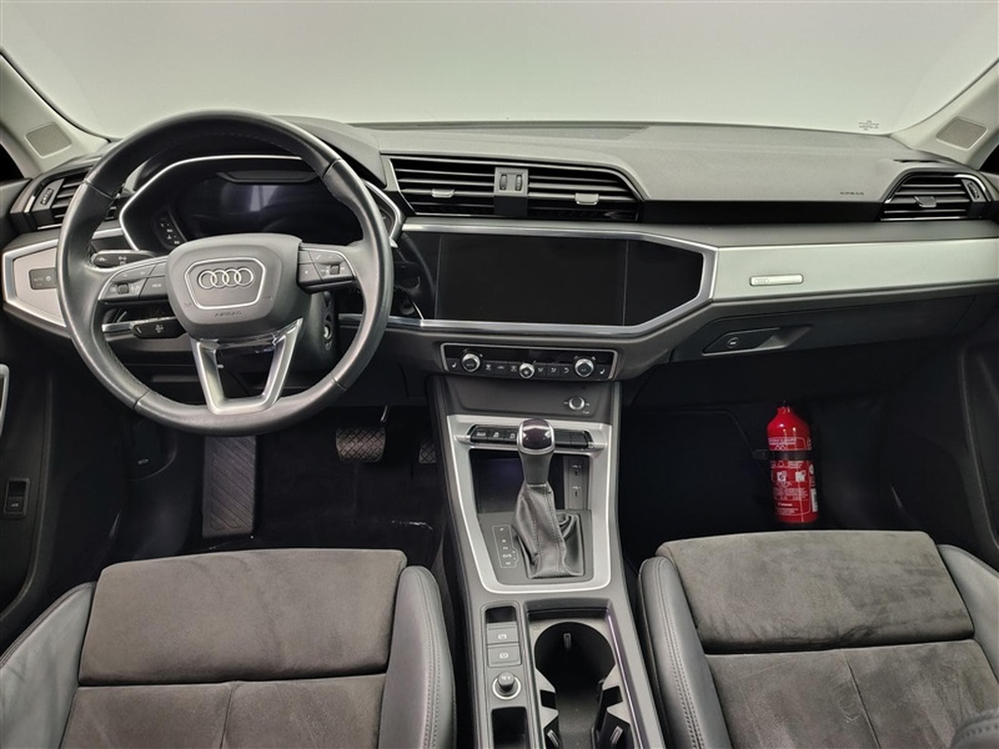 Audi Q3 Sportback 35 TFSI S-Line S tronic Cuir / Navi / Led (2022) - Photo 8