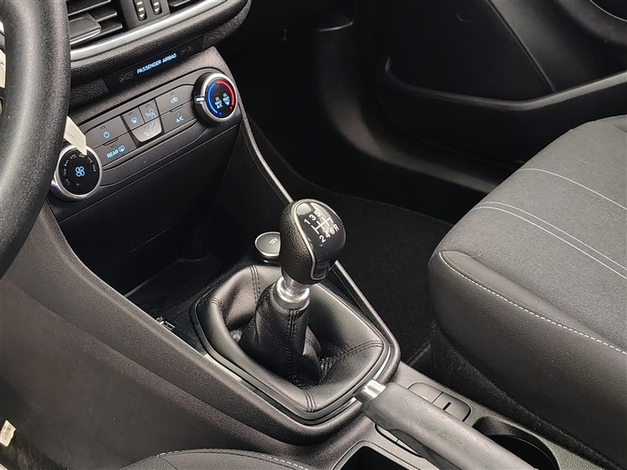 Ford Fiesta 1.5 TDCi Trend (2020) - Photo 12