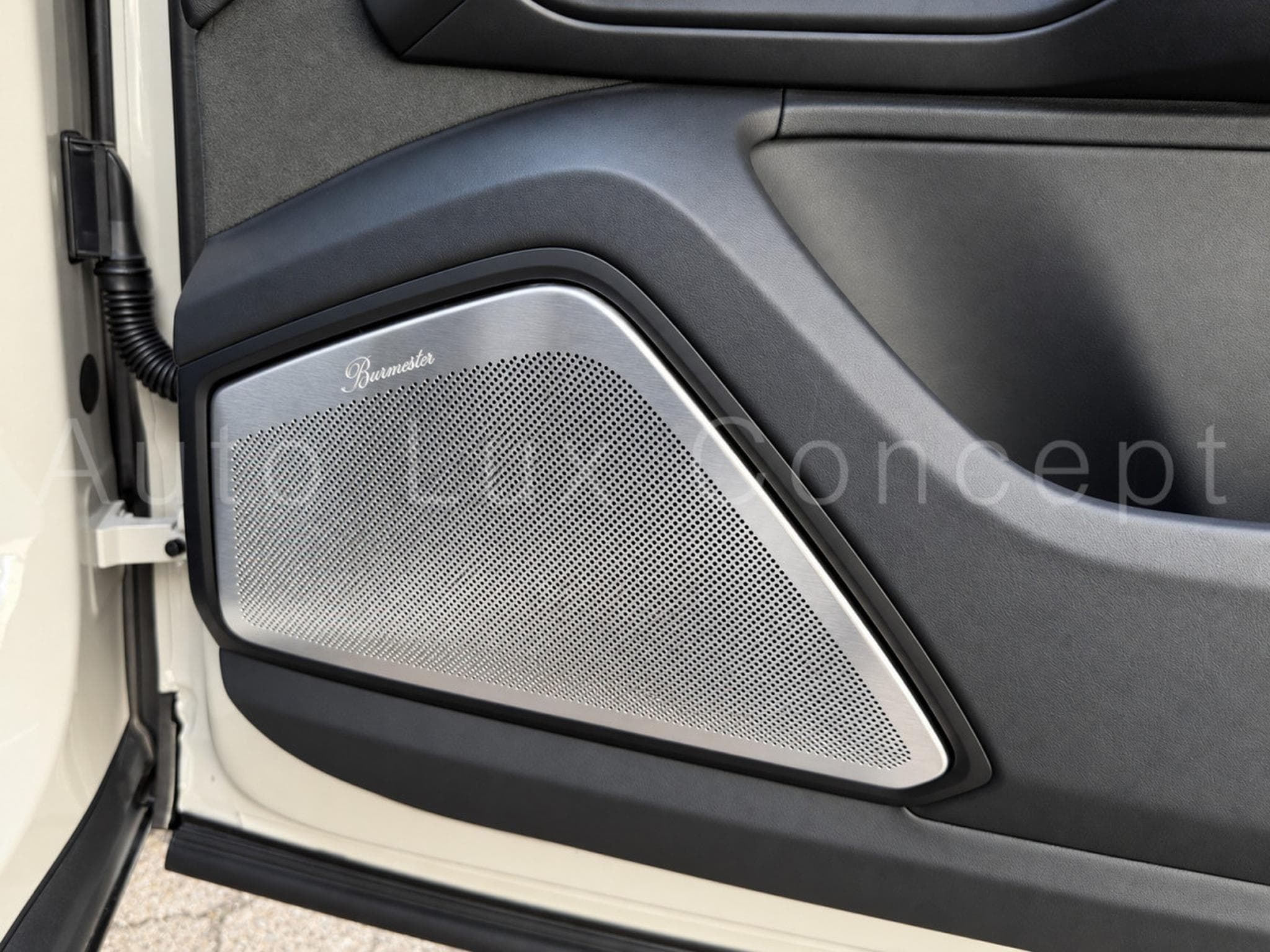Porsche Cayenne Turbo E-Hybrid Coupé avec Pack GT (2026) - Photo 22