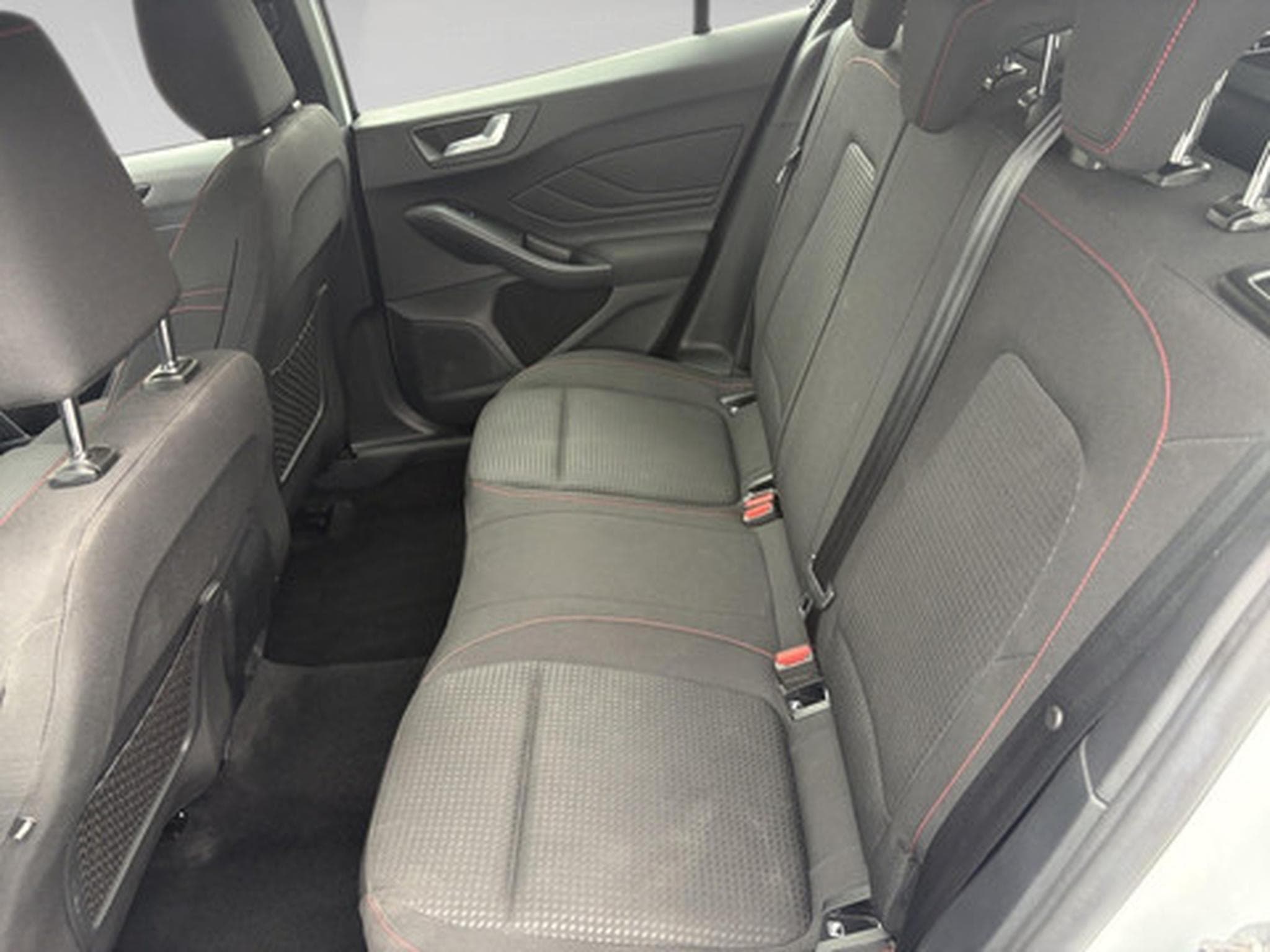 Ford Focus Clipper 1.5 EcoBlue 85kW ST-Line Aut. (2025) - Photo 11