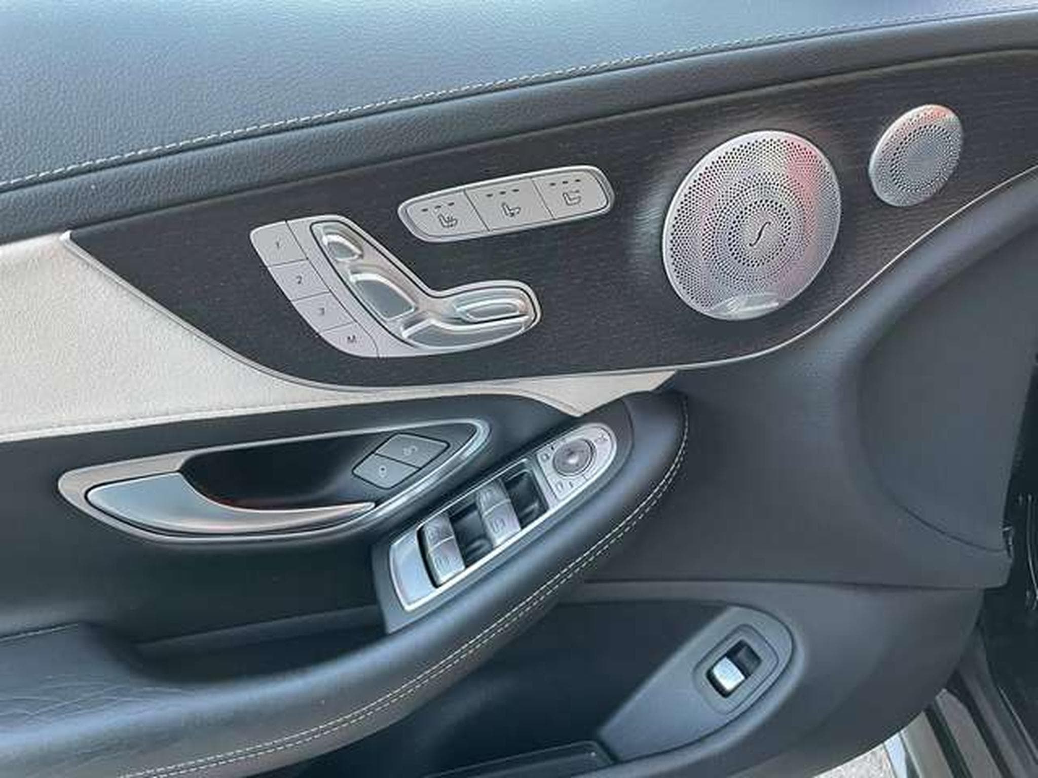 Mercedes C 63 AMG AMG C 63 S Cabrio Speedshift MCT 9G - JUSQU'A 36 MOIS DE GAR (2019) - Photo 15