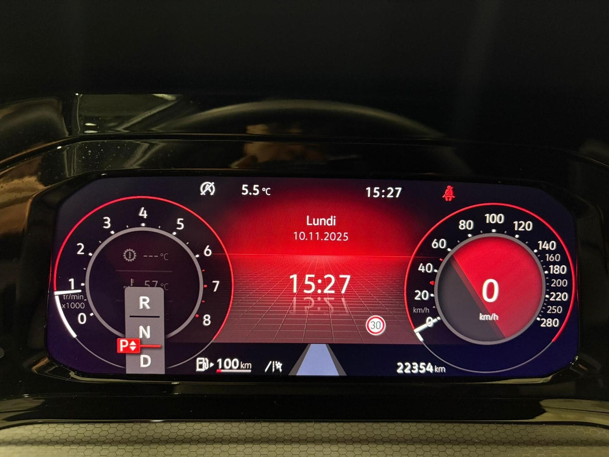VW Golf GTI Clubsport 300cv DSG7 CAMERA/HUD/Harman Kardon (2023) - Foto 9