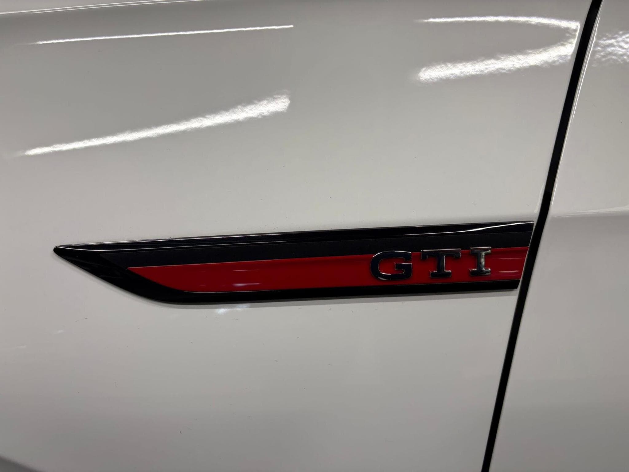VW Golf GTI Clubsport 300cv DSG7 CAMERA/HUD/Harman Kardon (2023) - Foto 7