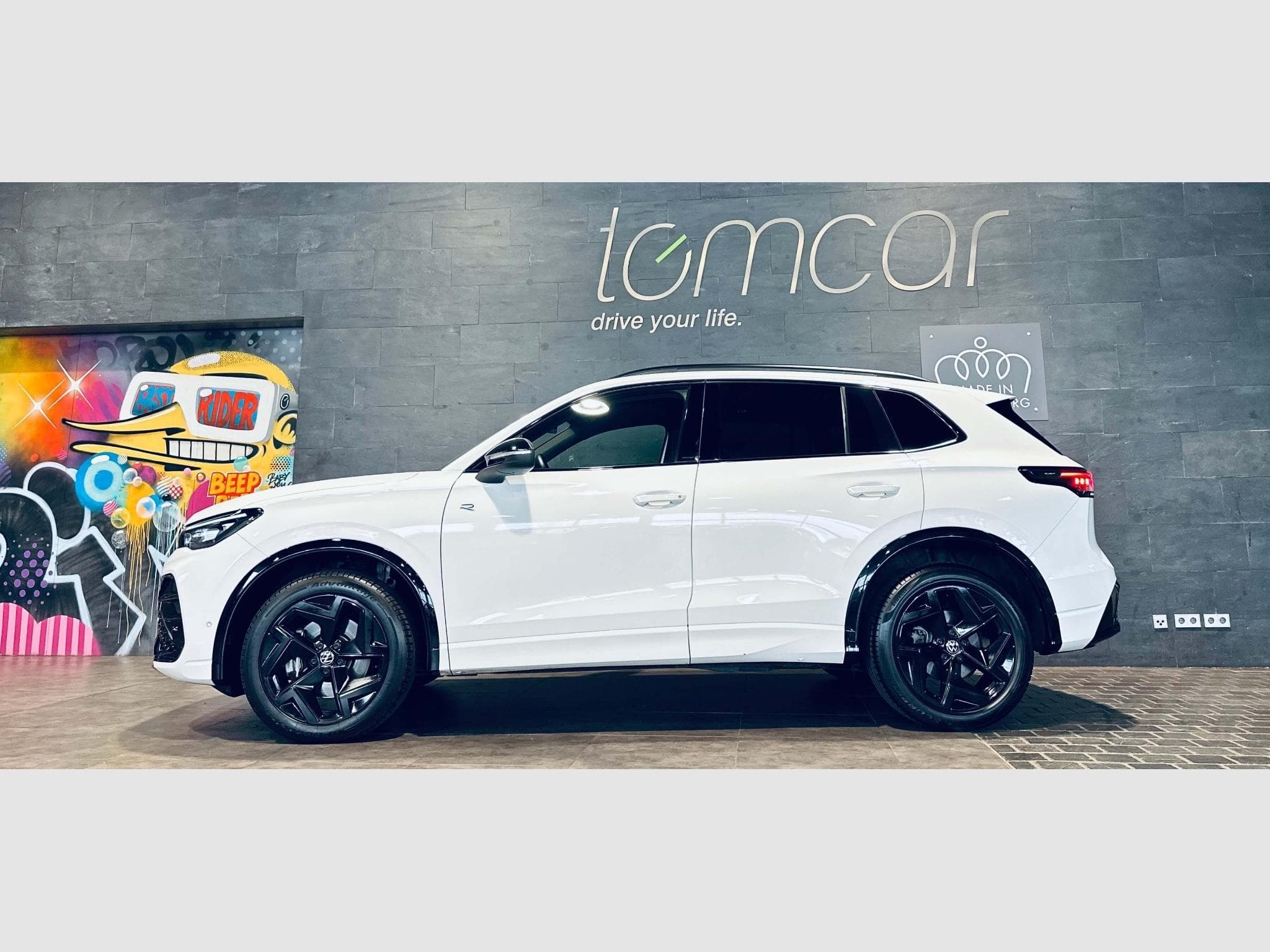 VW Tiguan TIGUAN R-LINE TDI 4MOTION DSG (2024) - Foto 1