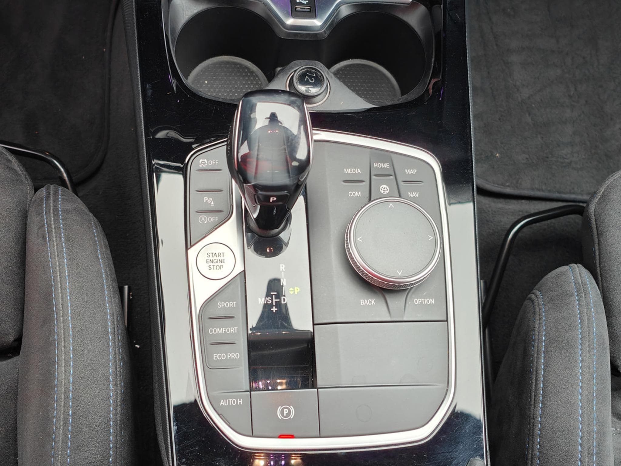 BMW 118 118iA PACK M SIEGES M CARPLAY GPS BLUETOOTH (2021) - Photo 16