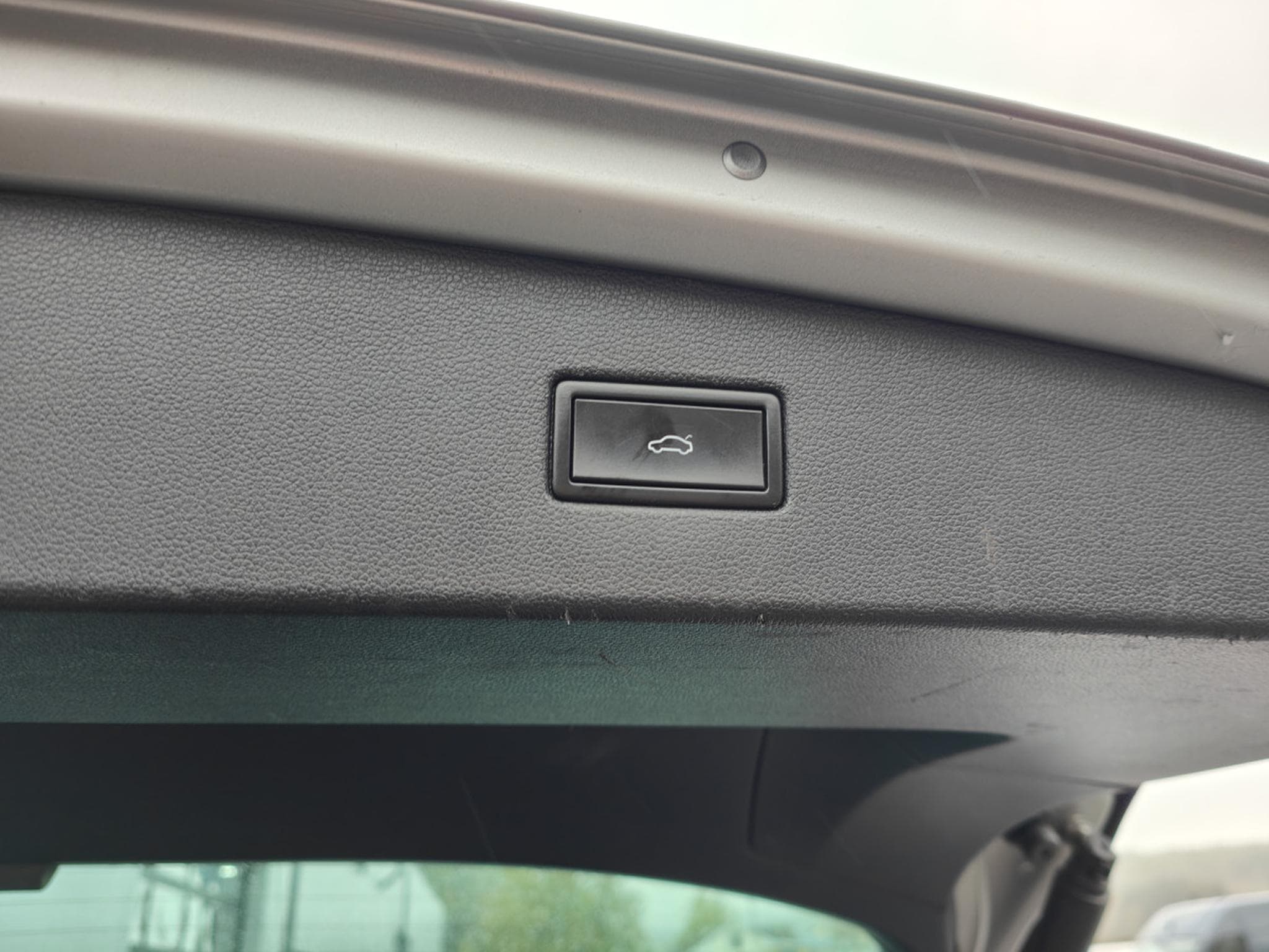 VW Tiguan 2.0 TDI DSG 4MOTION CARPLAY GPS BLUETOOTH RADAR AV/ARR (2016) - Photo 10