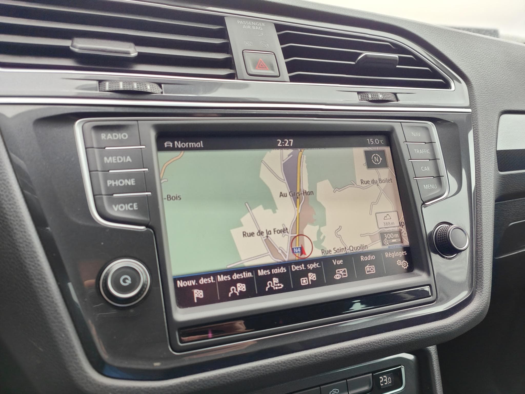 VW Tiguan 2.0 TDI DSG 4MOTION CARPLAY GPS BLUETOOTH RADAR AV/ARR (2016) - Photo 16