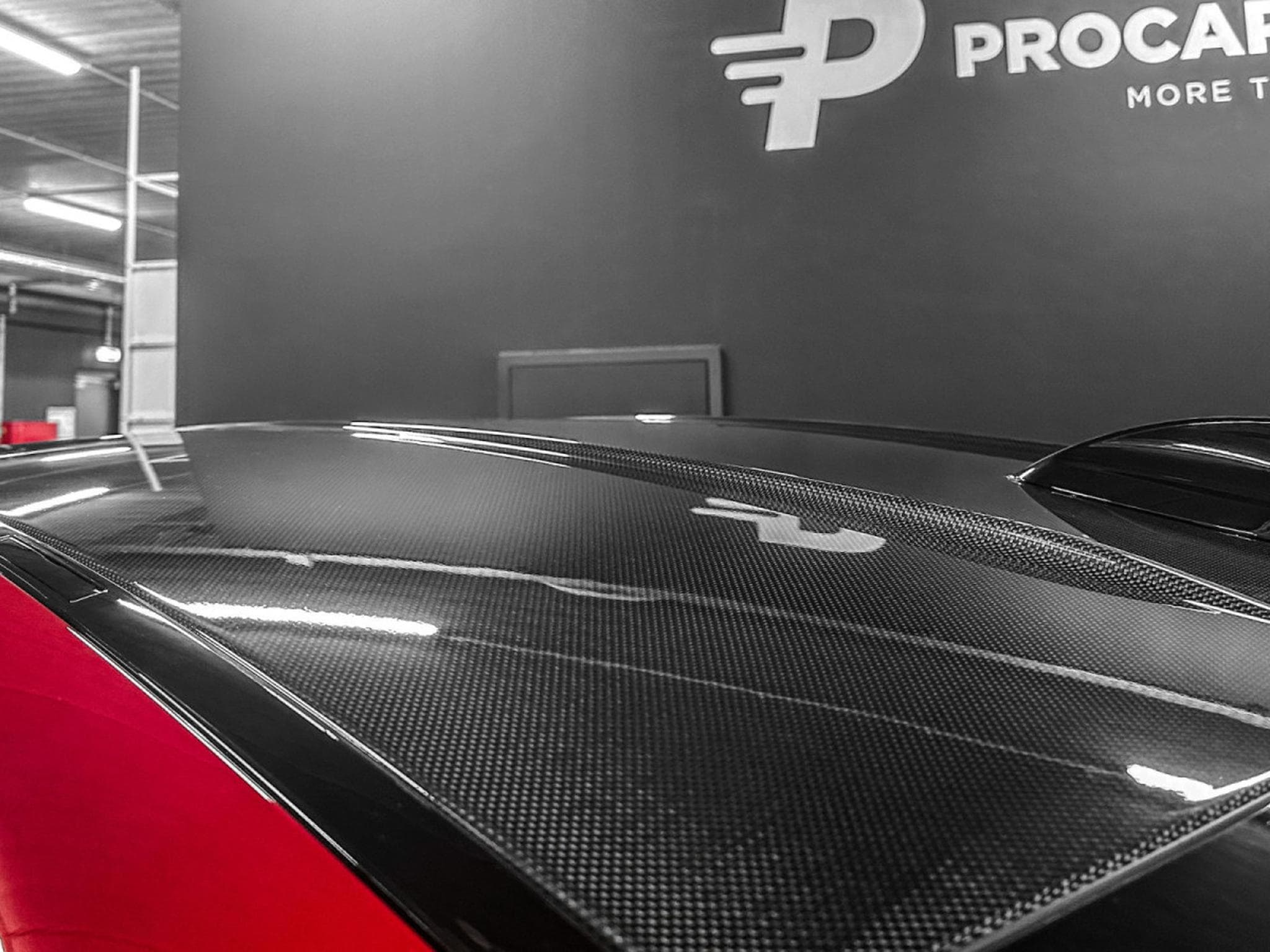 BMW M4 Competition 50 Jahre Edition M/ AKRAPOVIC EXHAUST (2023) - Photo 21