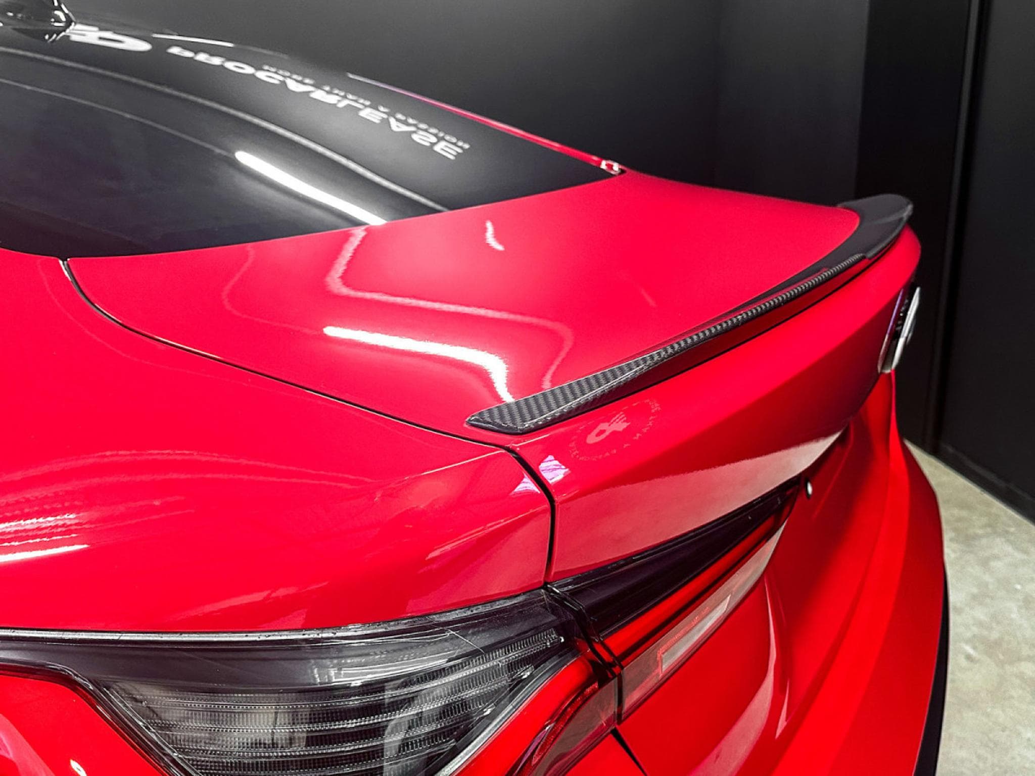 BMW M4 Competition 50 Jahre Edition M/ AKRAPOVIC EXHAUST (2023) - Photo 23