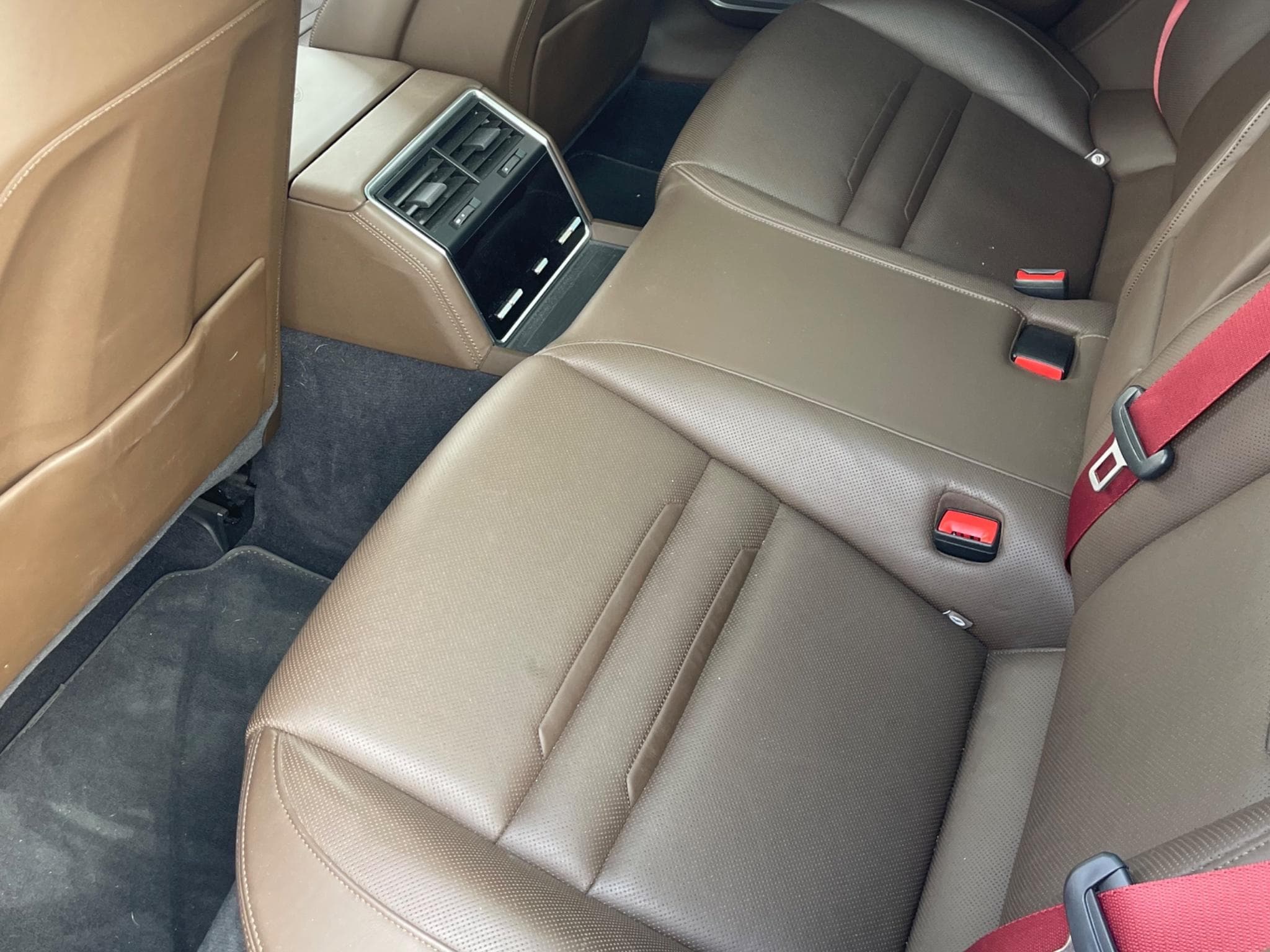 Porsche Panamera 971 sport-back turbo (2017) - Photo 5