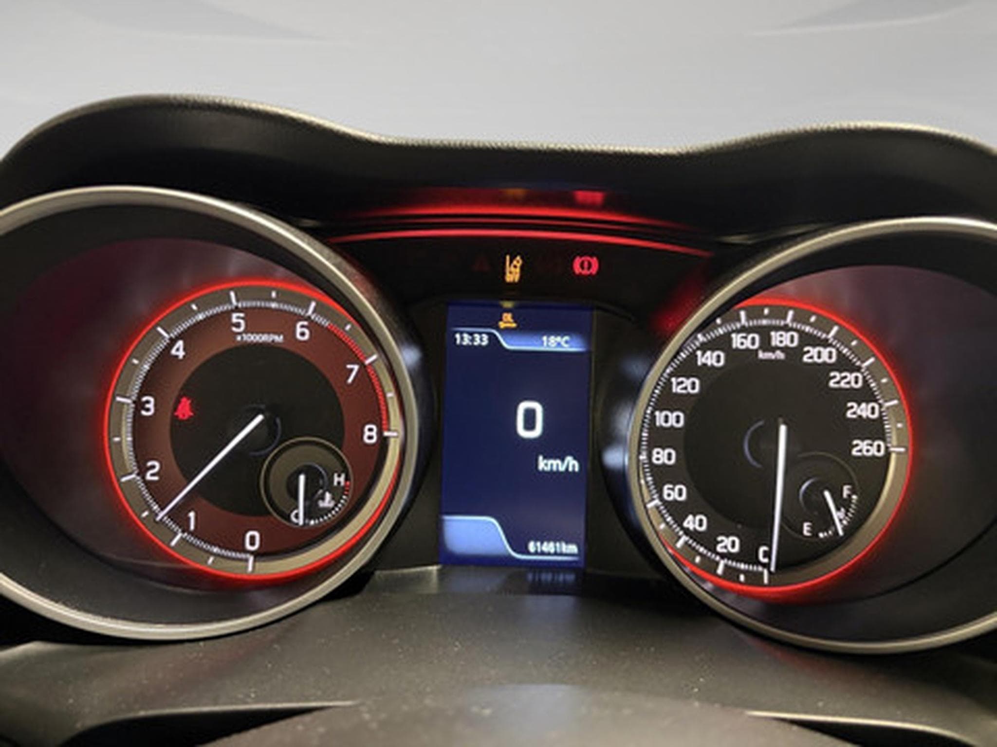 Suzuki Swift 1.4 Sport 48V Hybrid (2024) - Photo 2