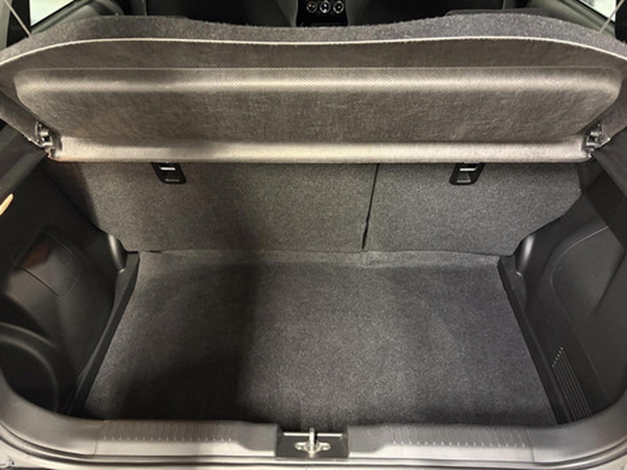 Suzuki Swift 1.4 Sport 48V Hybrid (2024) - Photo 21