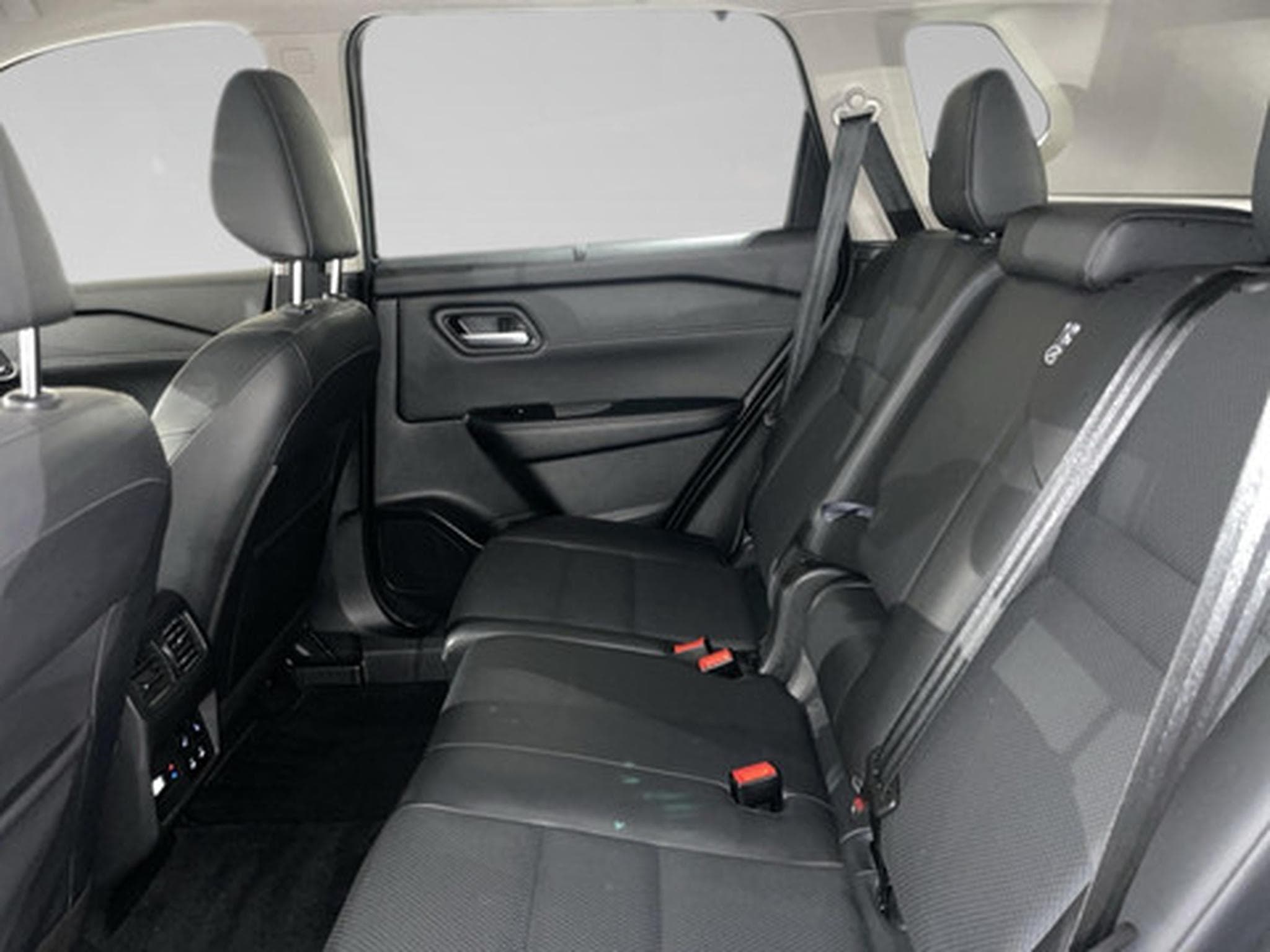 Nissan X-Trail 1.5 e-POWER e-4ORCE 4WD N-Trek (2025) - Foto 11