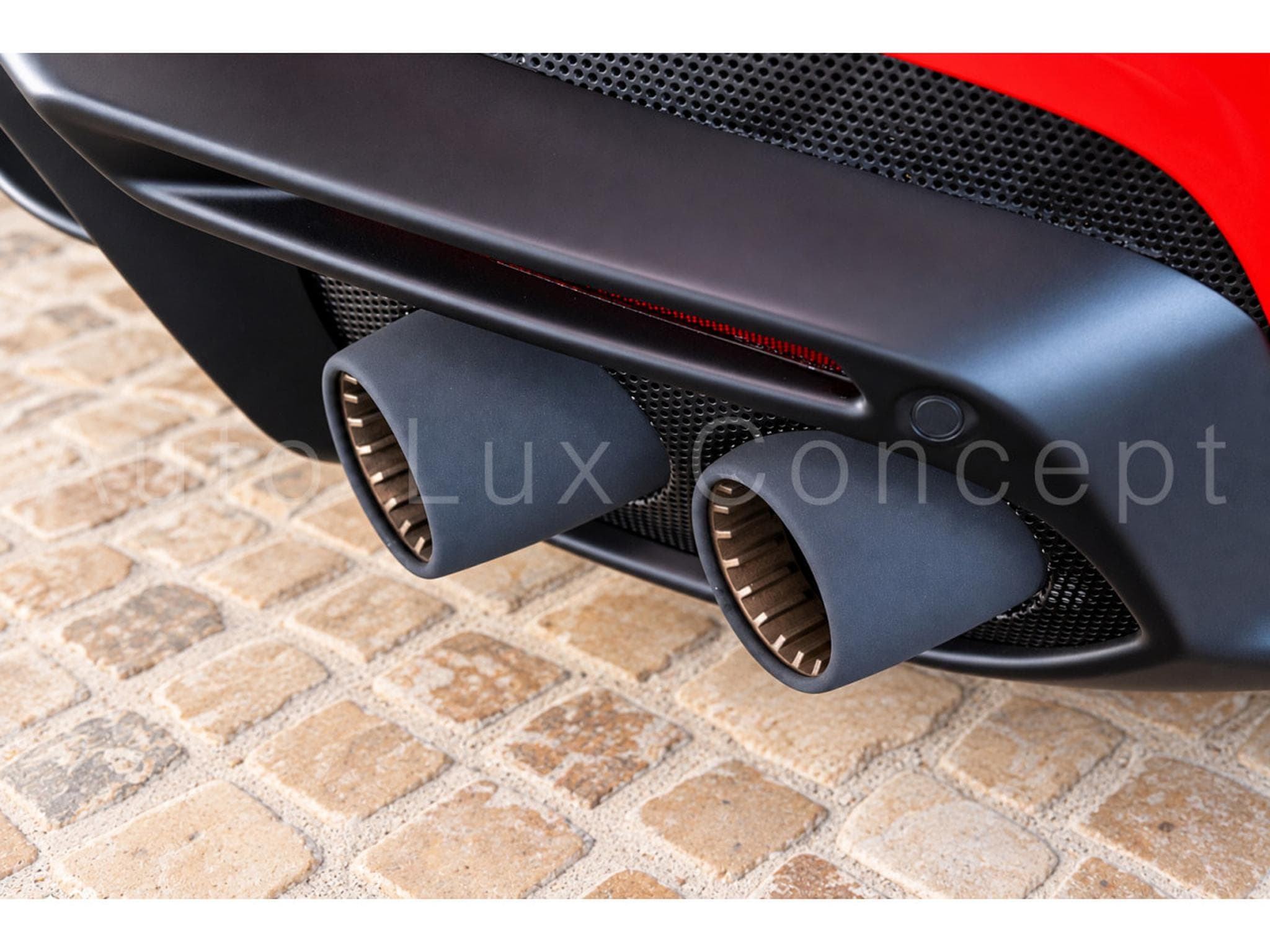 Ferrari Amalfi 3.9 V8 Biturbo 640 ch (2026) - Photo 12