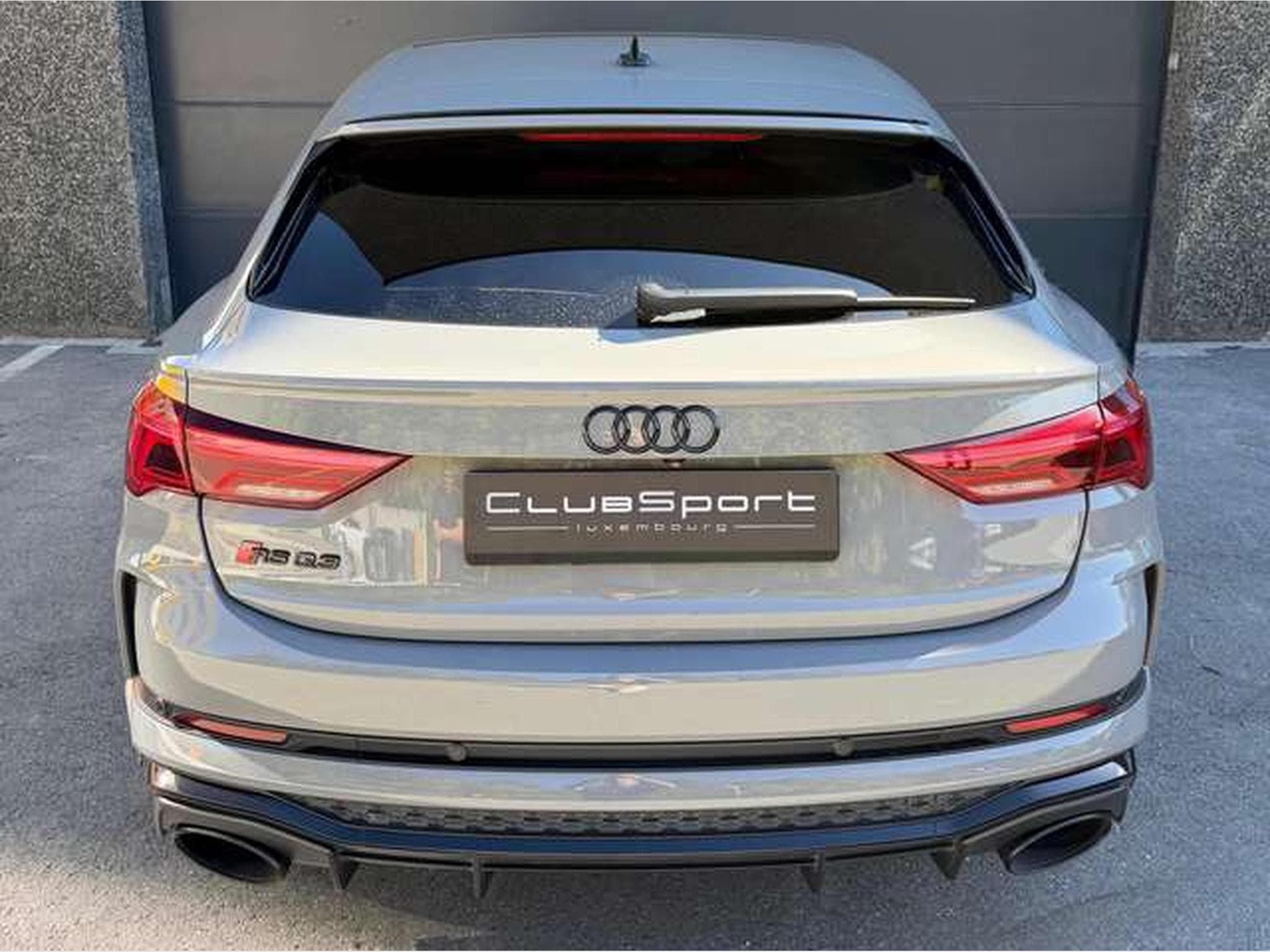 Audi RSQ3 RS Q3 2.5 TFSI Sportback quattro S tronic (2022) - Photo 4