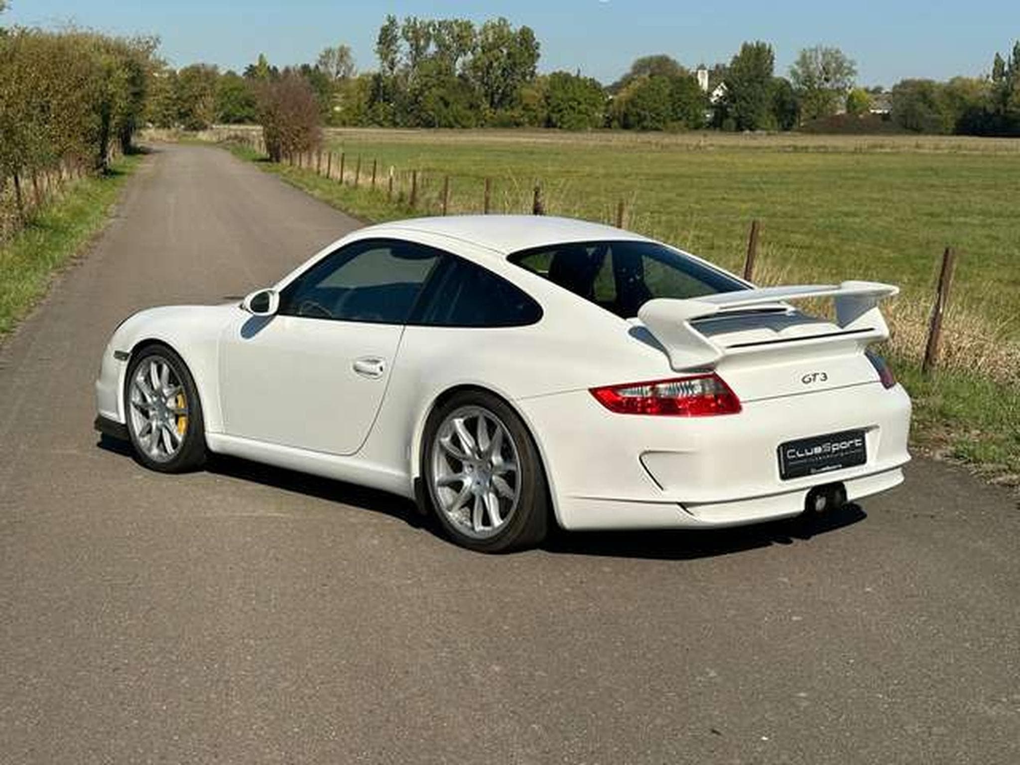 Porsche 911 911 GT3 CLUBSPORT (2007) - Photo 2