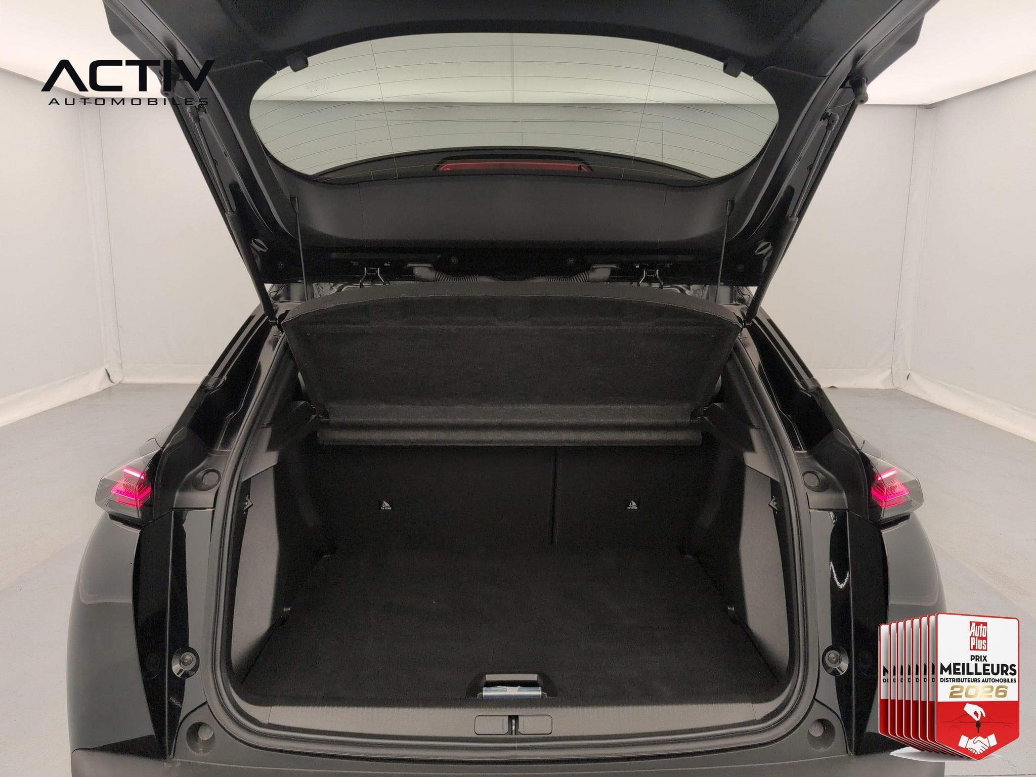Peugeot 2008 100 S&S BVM6 Allure (2025) - Foto 11