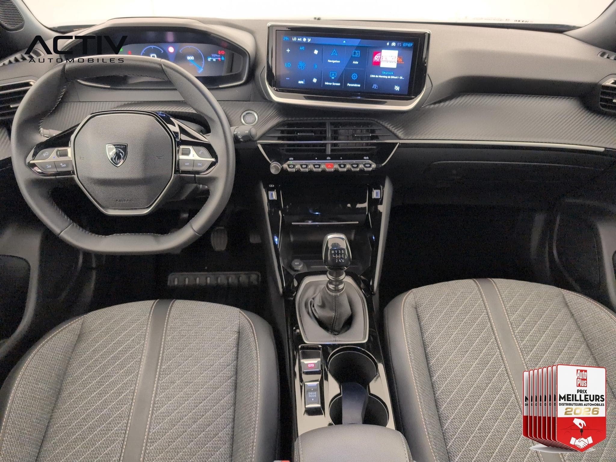 Peugeot 2008 100 S&S BVM6 Allure (2025) - Foto 13