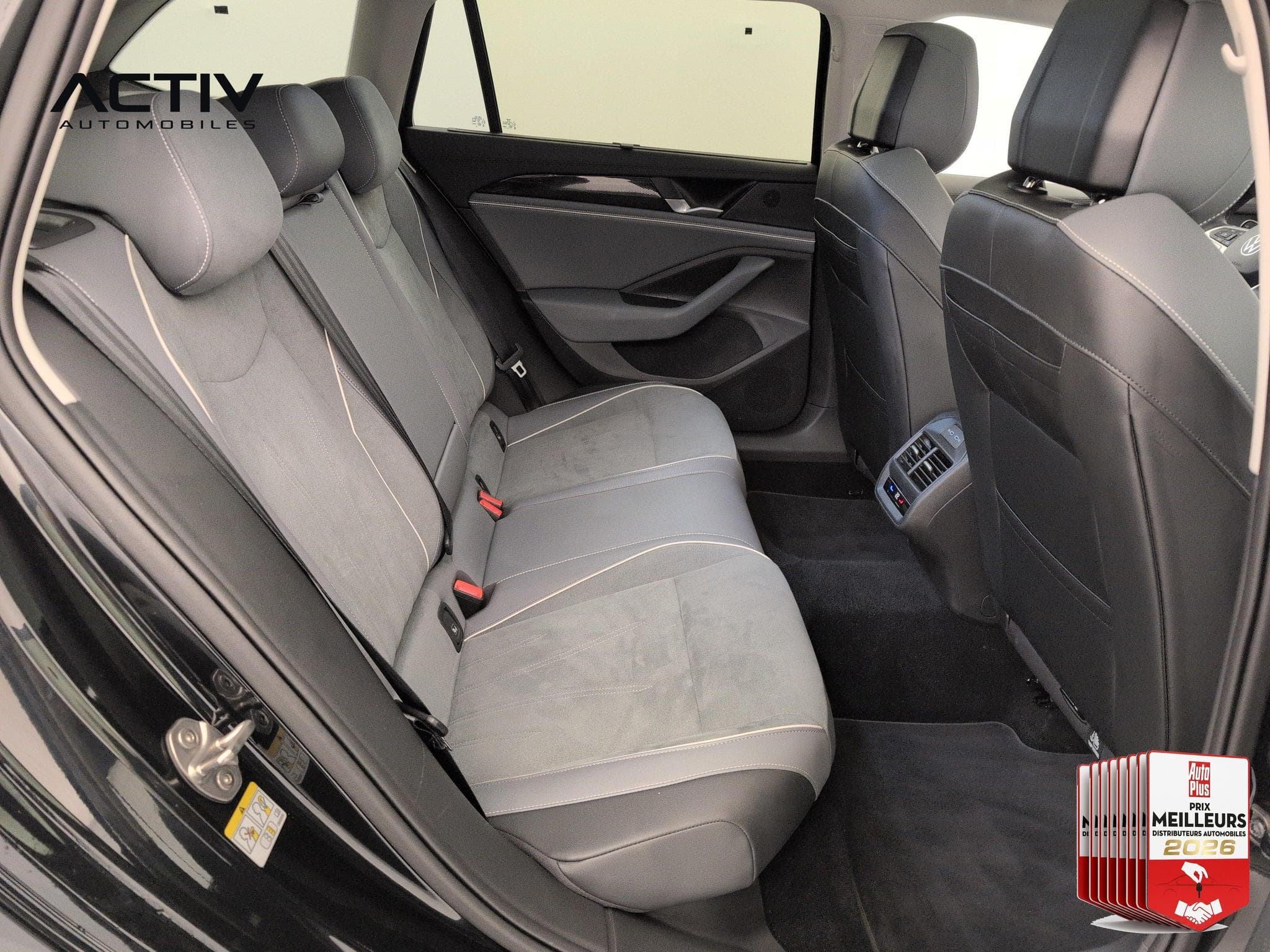 VW Passat 2.0 TDI EVO SCR 122 DSG7 Life Plus (2025) - Foto 12