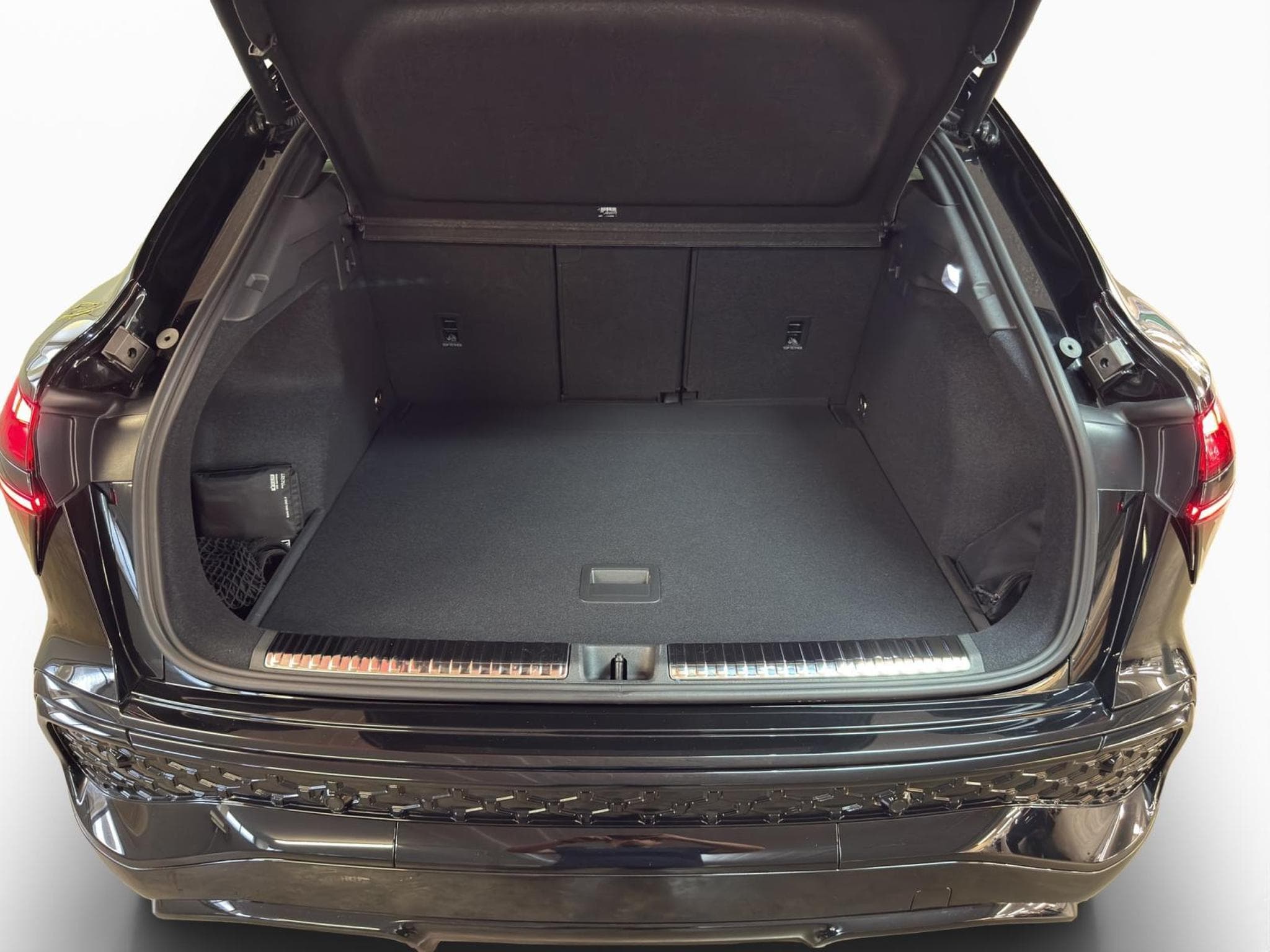 Audi Q3 Sportback (2026) - Foto 17