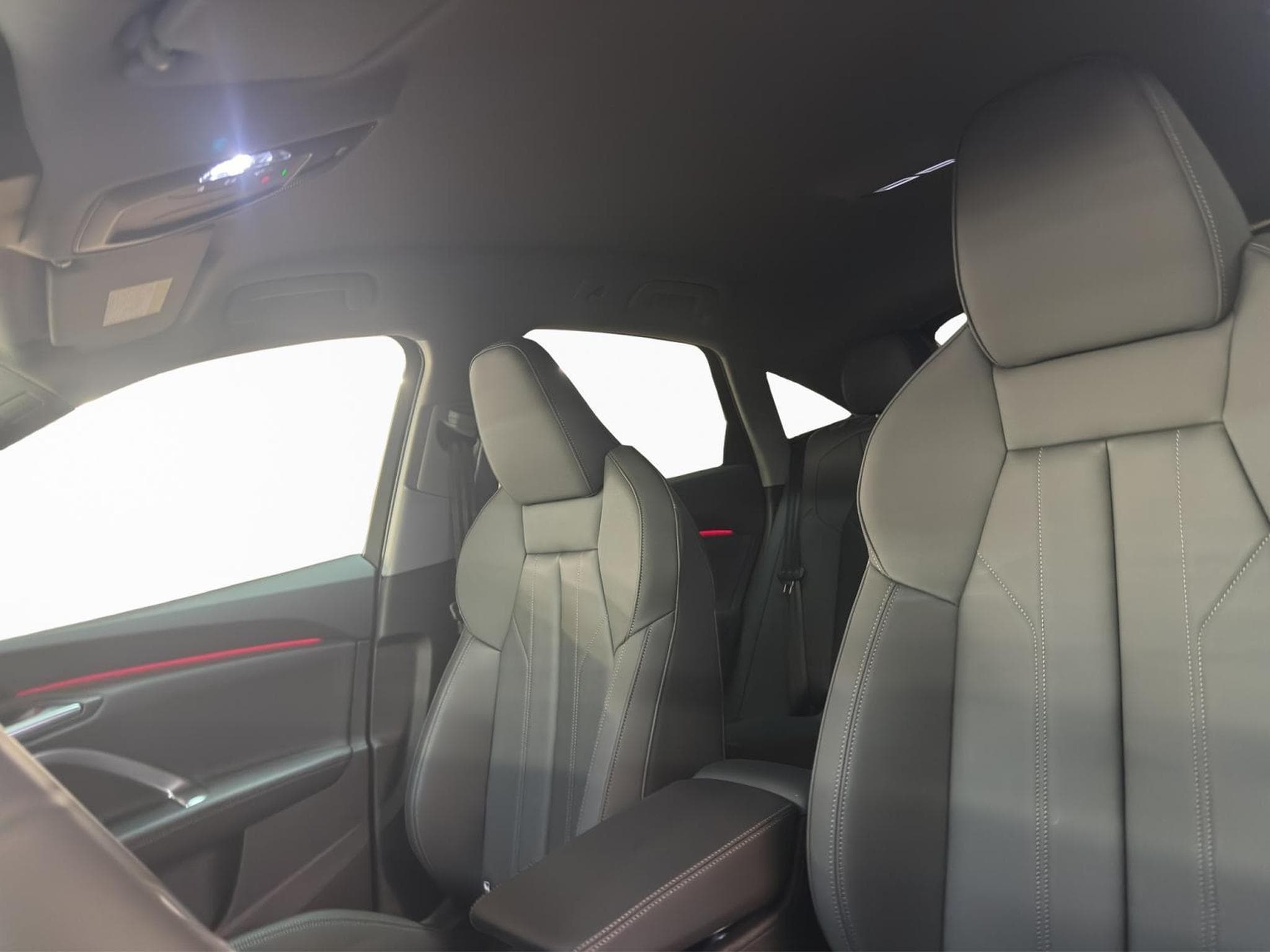 Audi Q5 Sportback (2026) - Foto 15