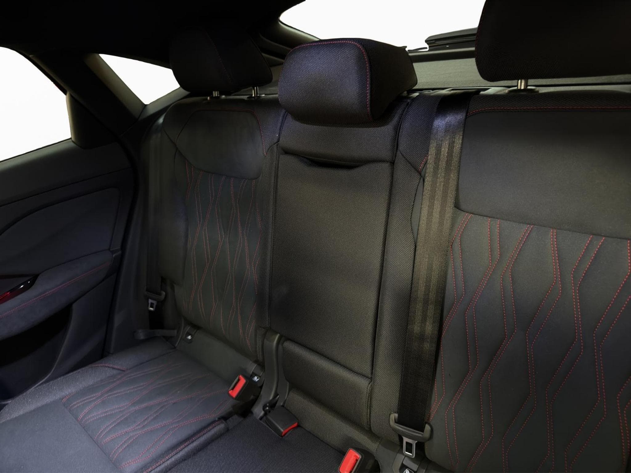Audi Q3 Sportback (2026) - Foto 16