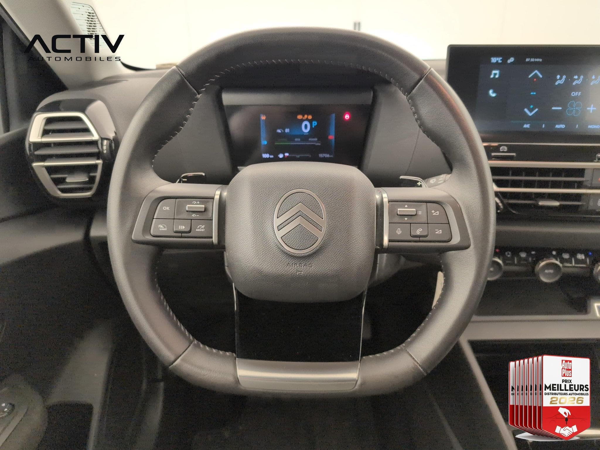 Citroën C4 Hybride 110 ch e-DCS6 You (2025) - Photo 13