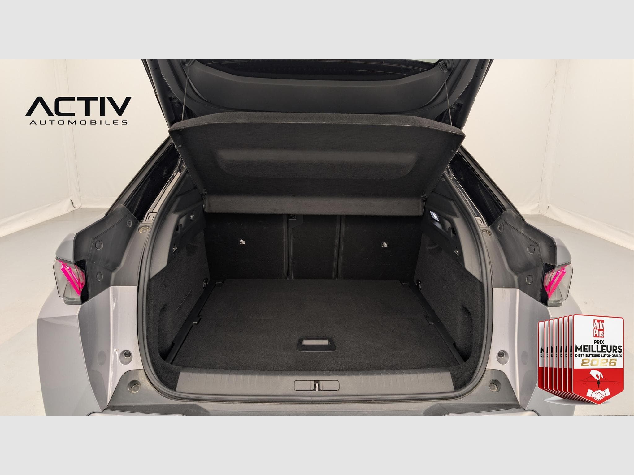 Peugeot 3008 Hybrid 145 e-DCS6 GT (2025) - Photo 11