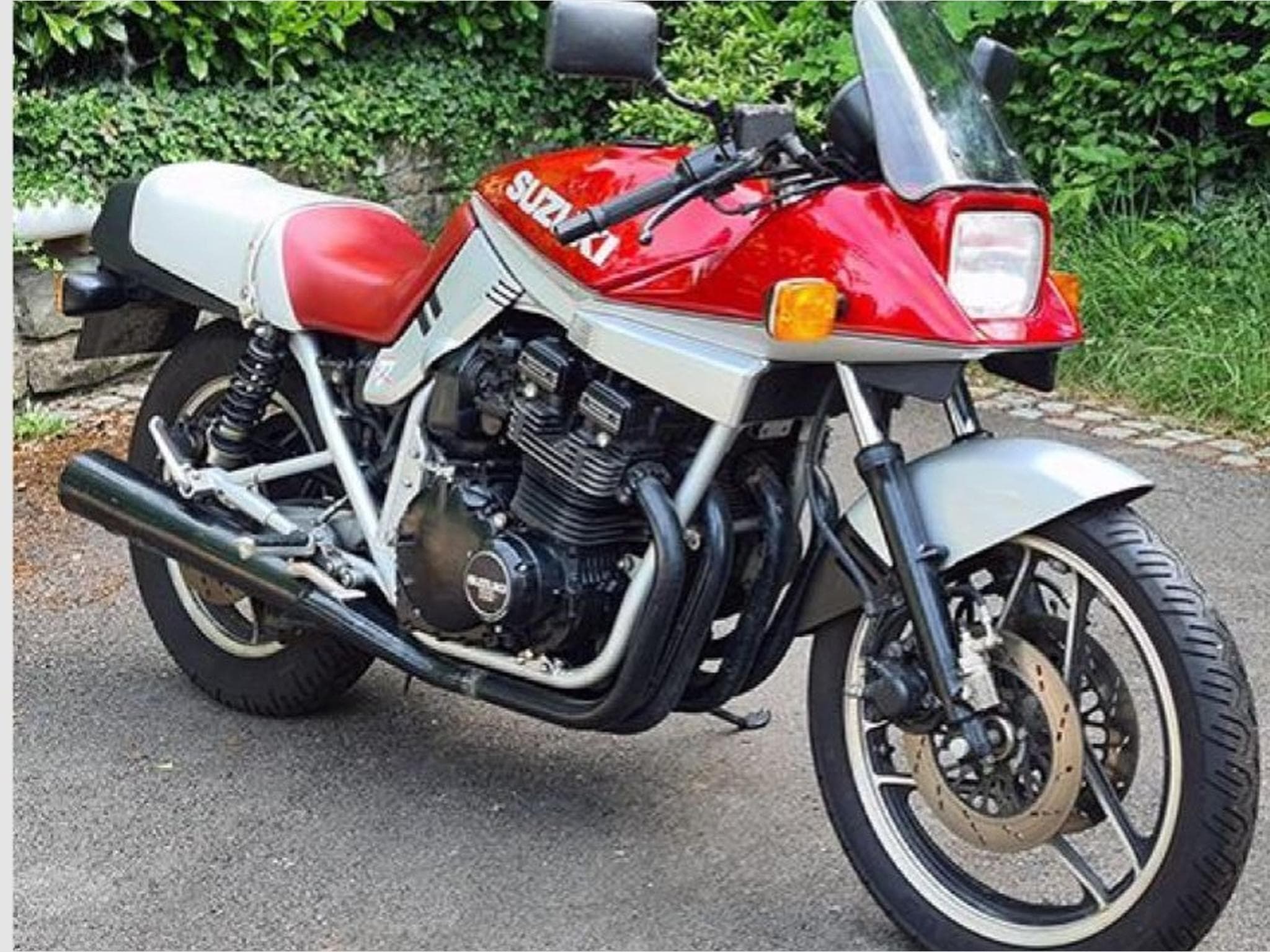 Suzuki Katana 1100 (1984) - Photo 1