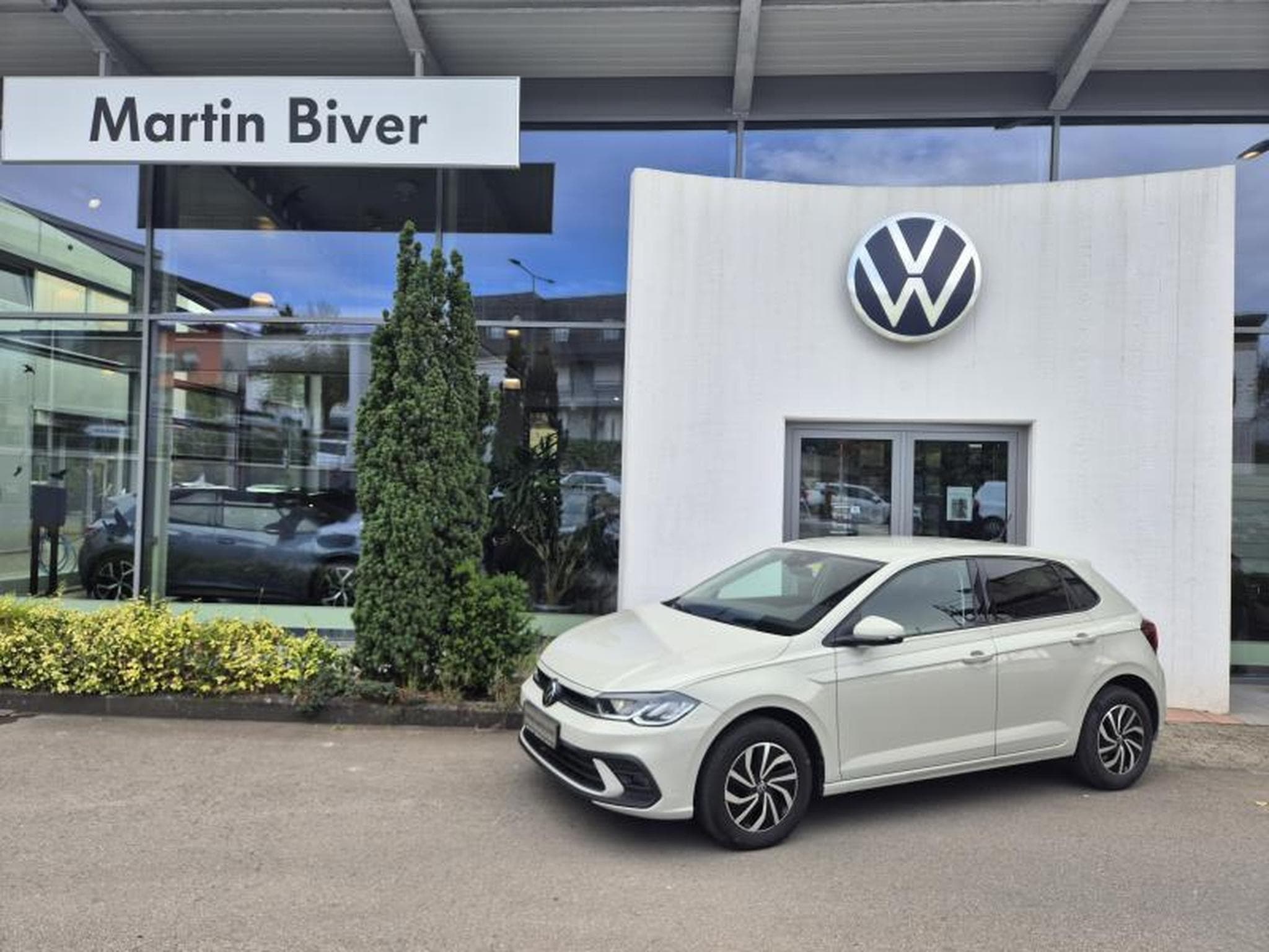 VW Polo Life 1.0 TSI DSG (2024) - Foto 1