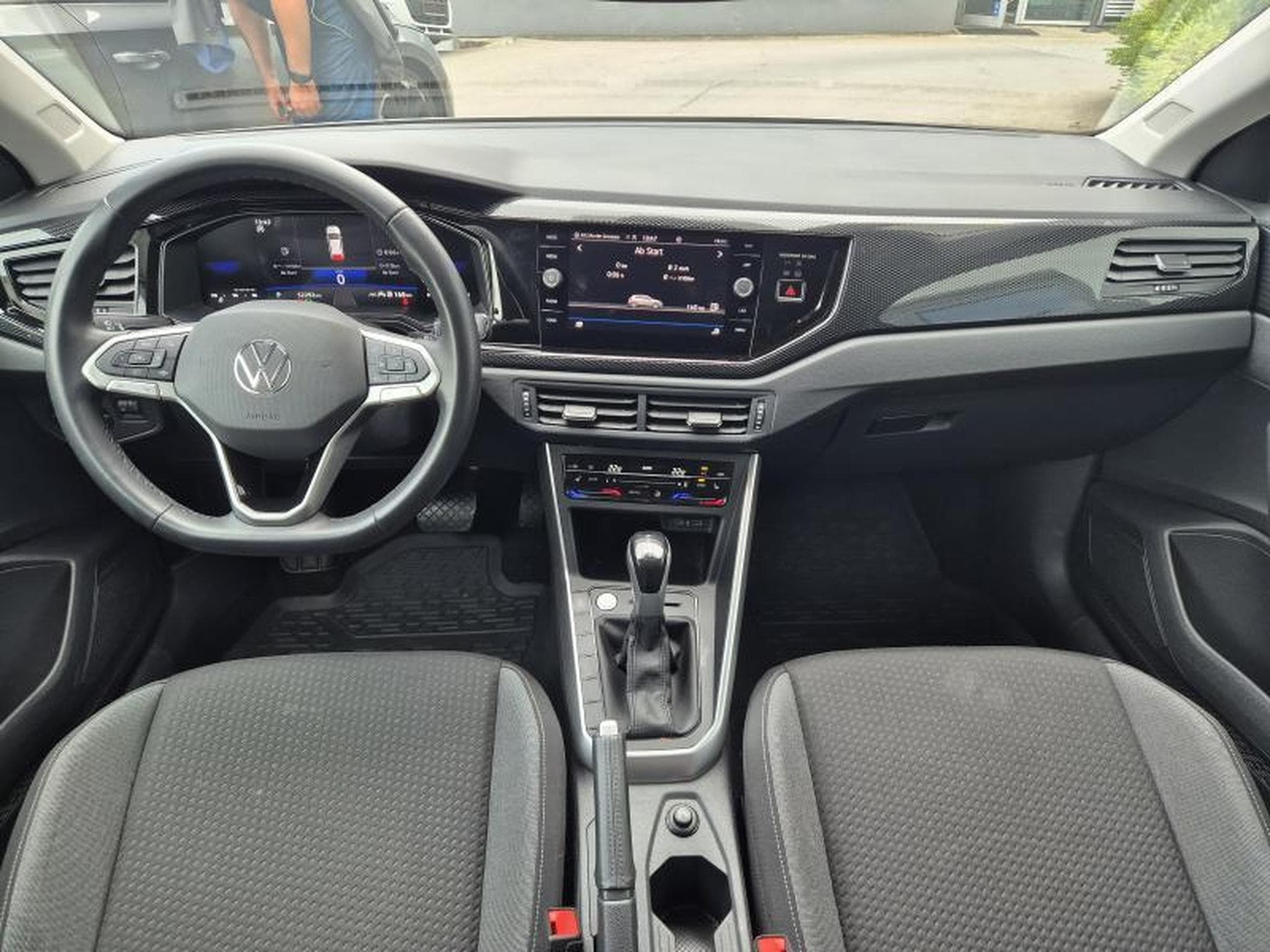 VW Polo Life 1.0 TSI DSG (2024) - Foto 9