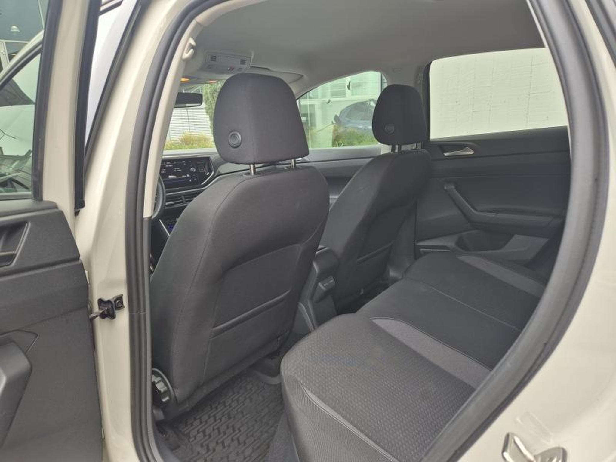 VW Polo Life 1.0 TSI DSG (2024) - Foto 6