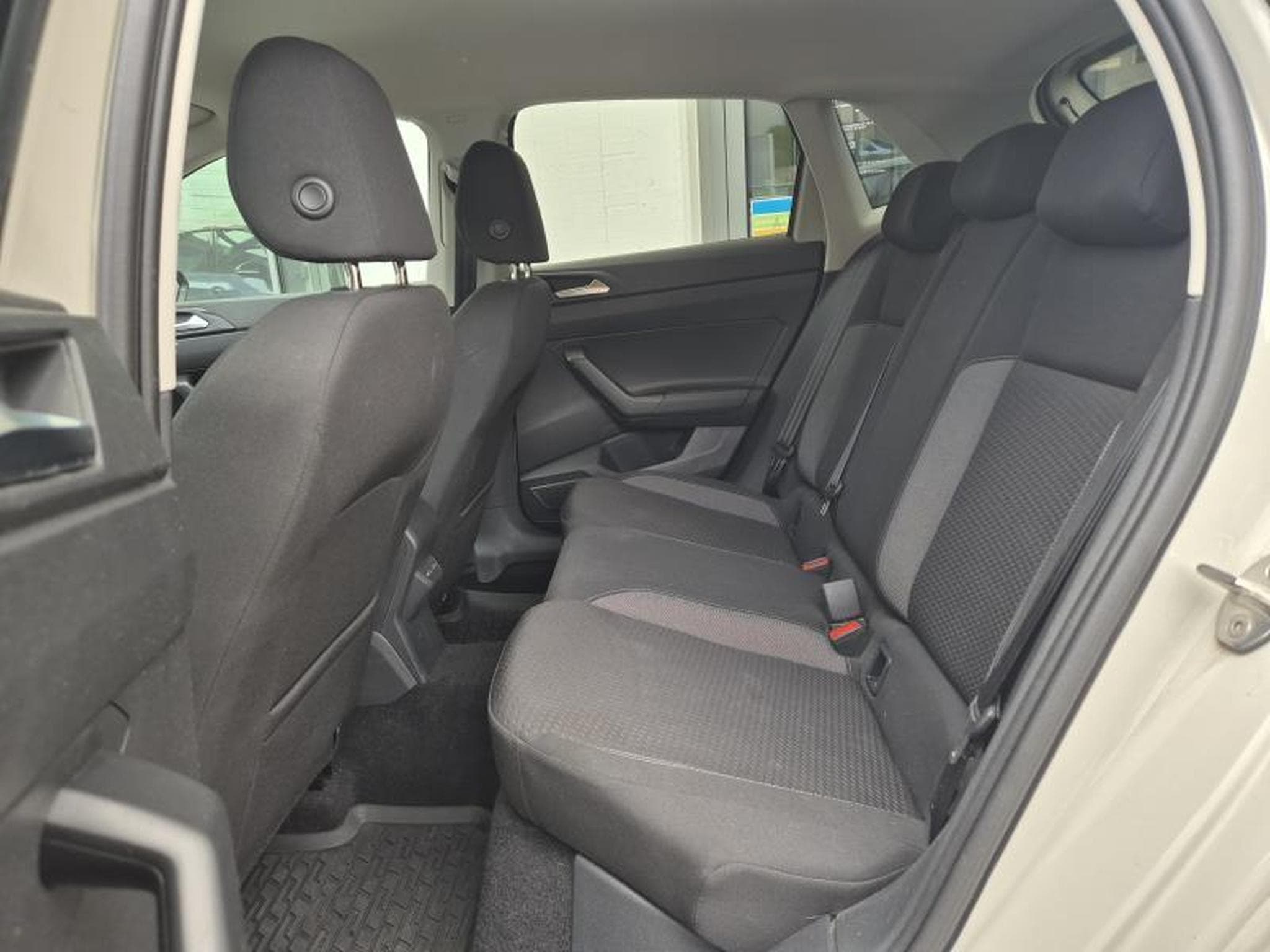 VW Polo Life 1.0 TSI DSG (2024) - Foto 5