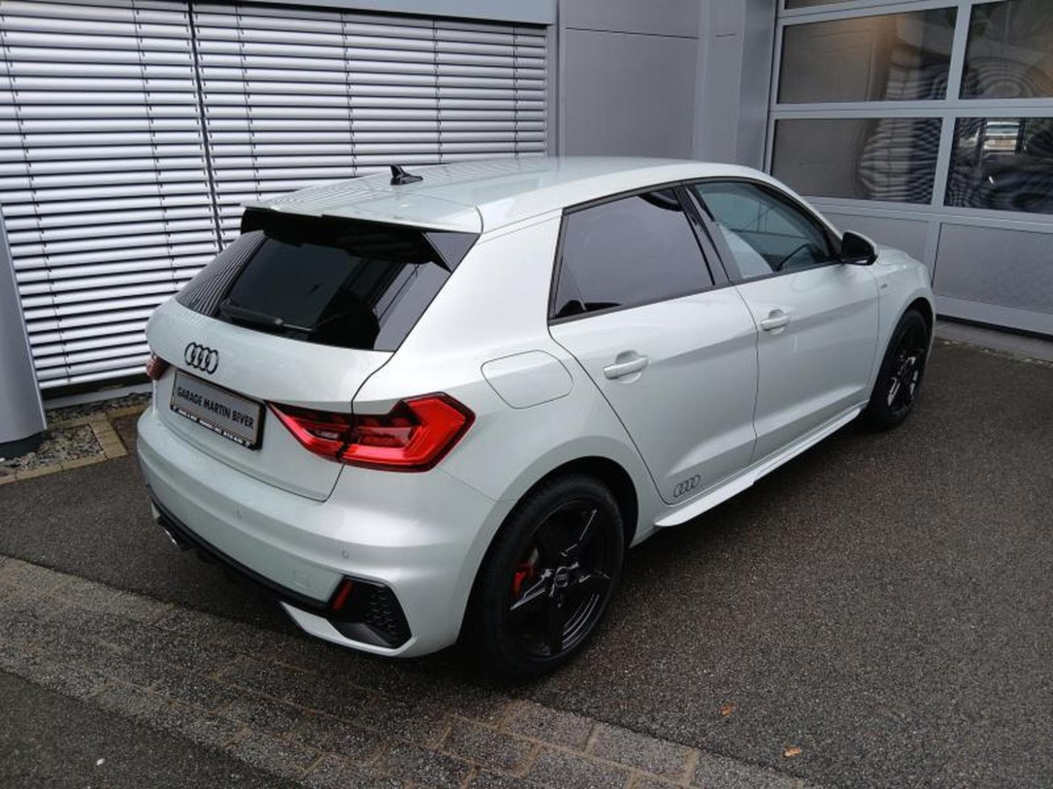 Audi A1 Sportback S-line 40 TFSI s-tronic (2025) - Foto 4