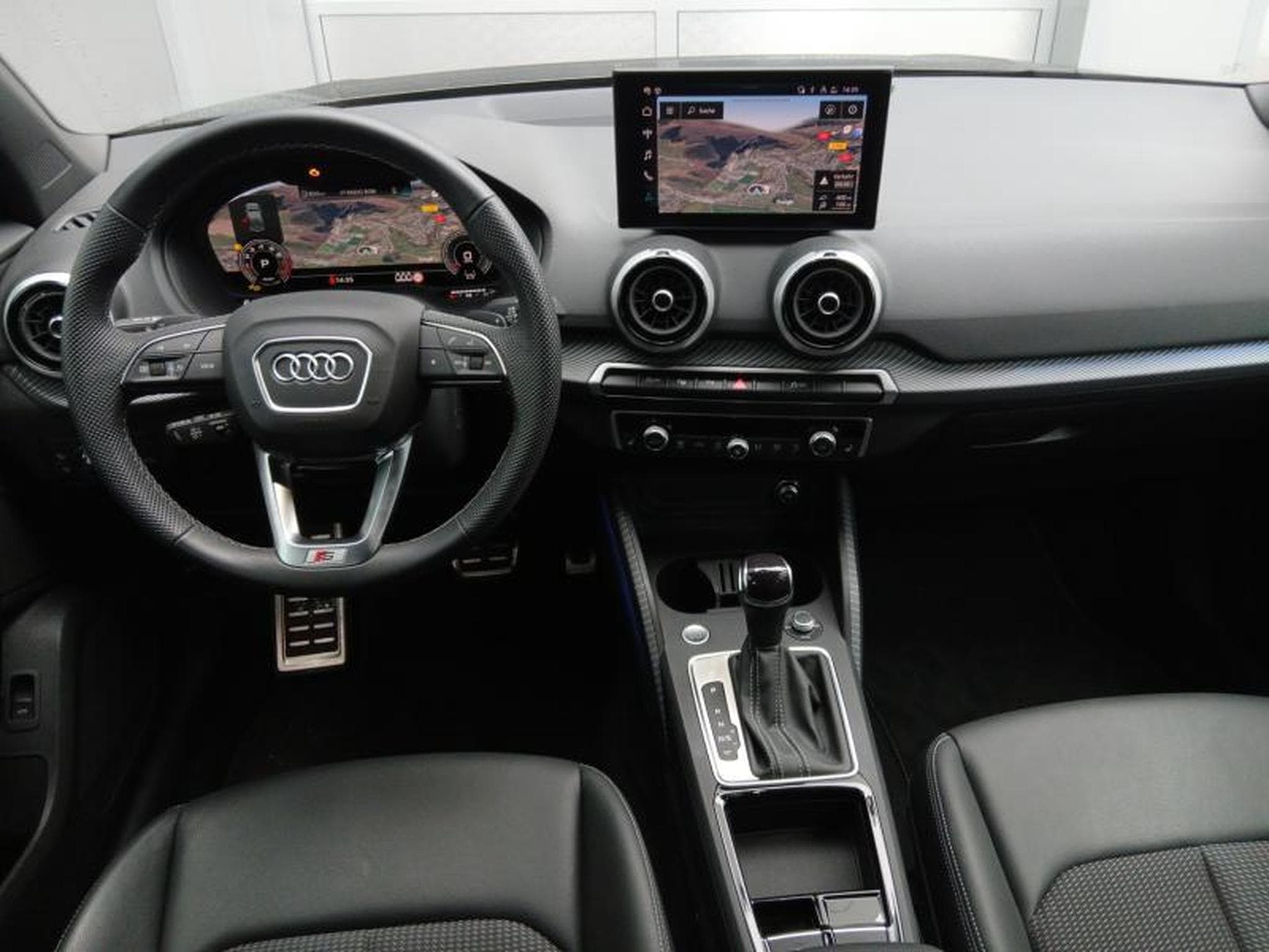 Audi Q2 S-line 35 TFSi s-tronic (2025) - Foto 8