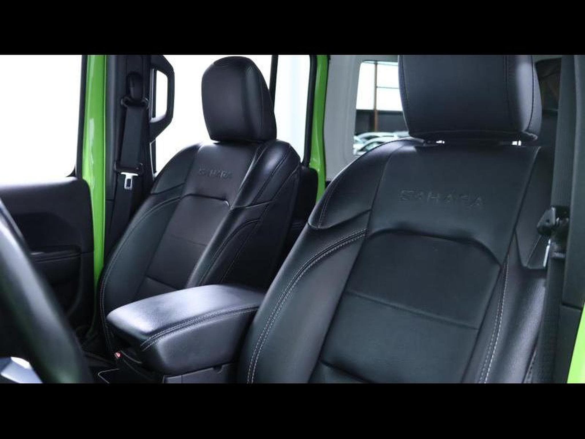 Jeep Wrangler Sahara 2.0 T 272h Auto (2022) - Photo 17