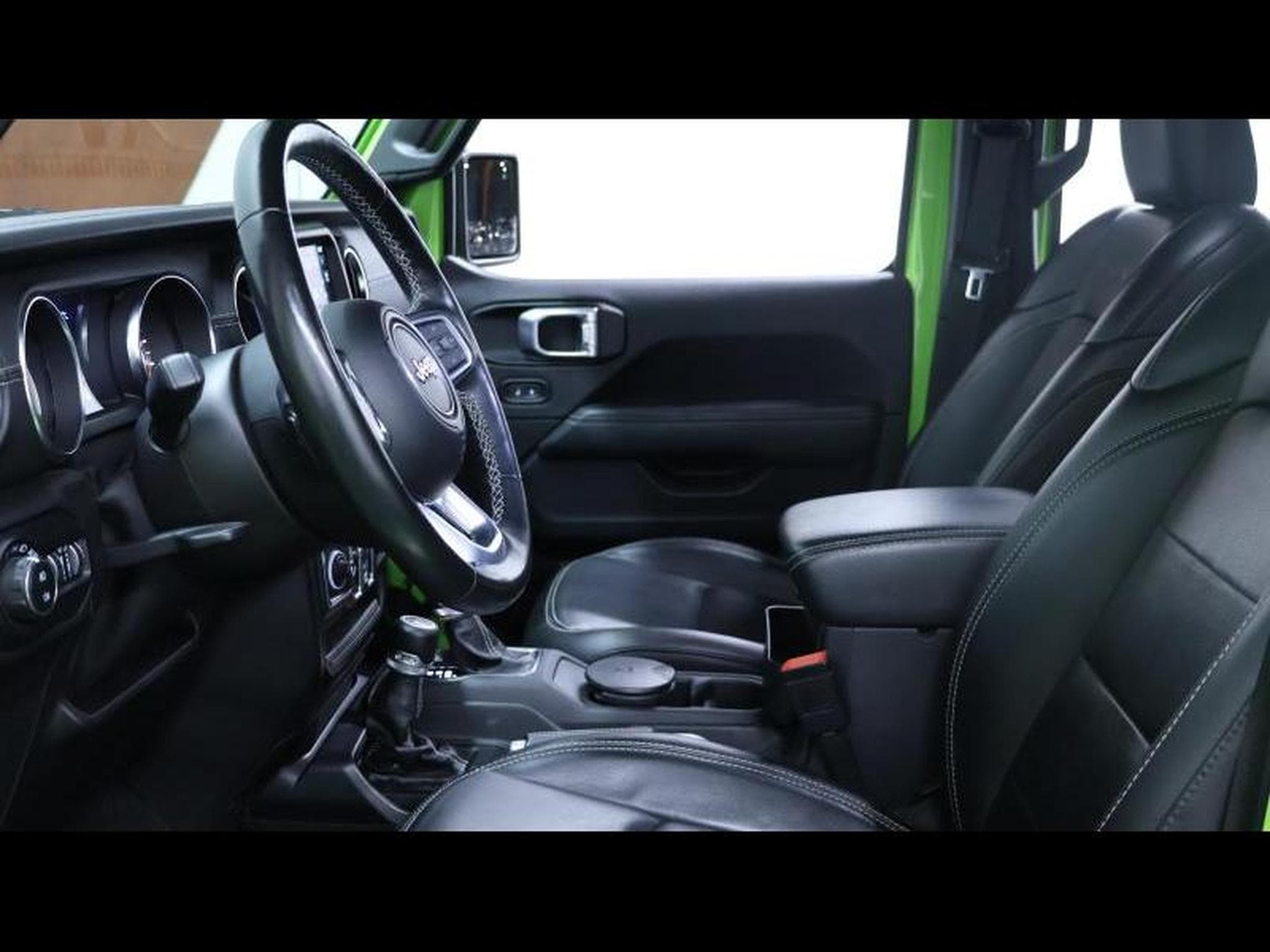 Jeep Wrangler Sahara 2.0 T 272h Auto (2022) - Photo 16