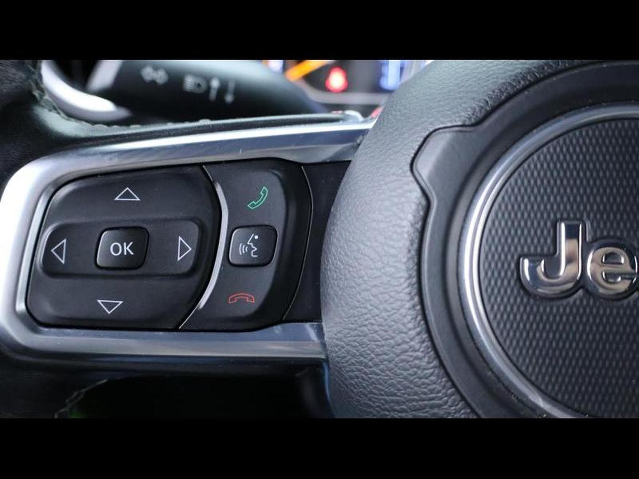 Jeep Wrangler Sahara 2.0 T 272h Auto (2022) - Photo 24