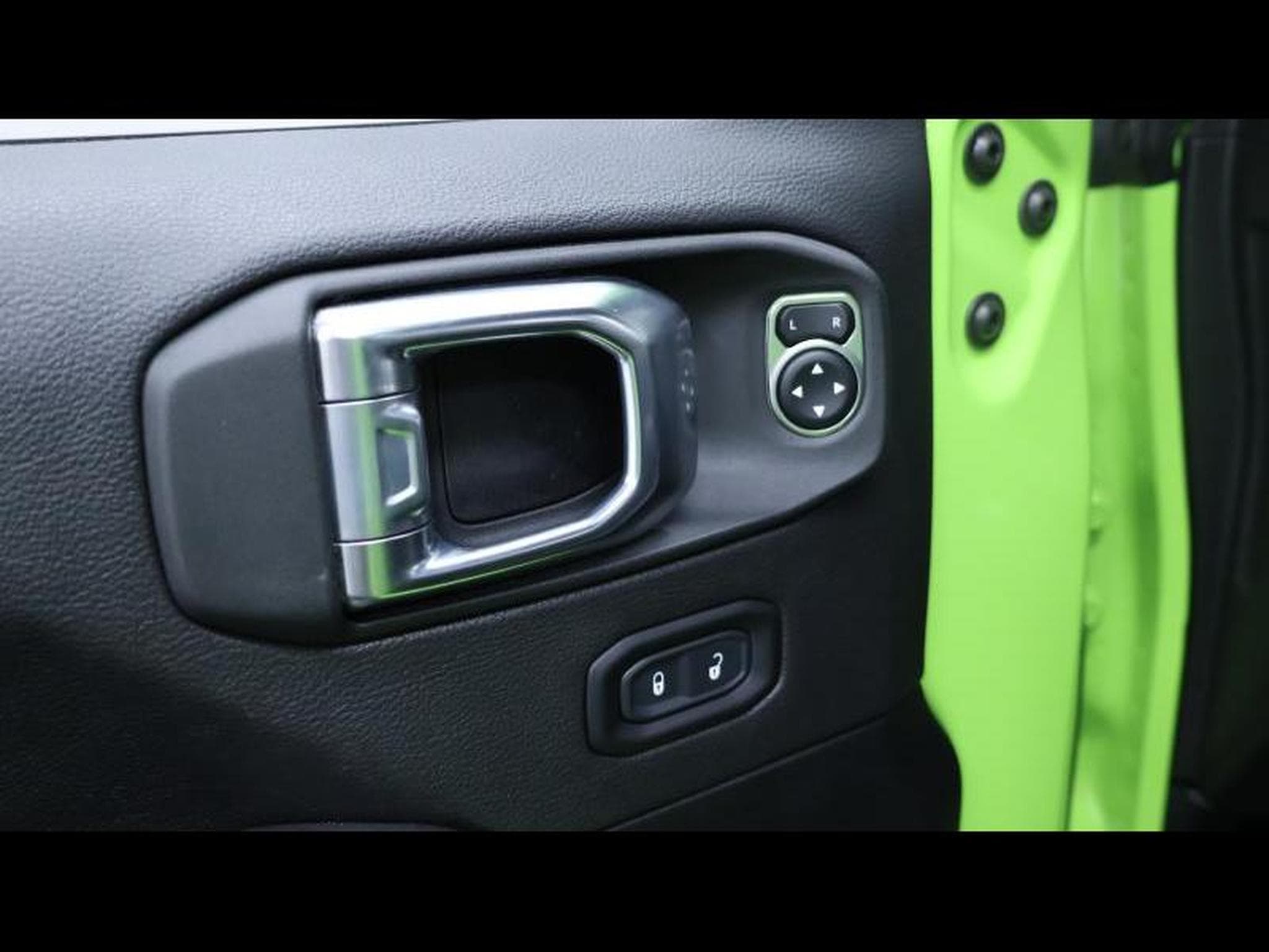 Jeep Wrangler Sahara 2.0 T 272h Auto (2022) - Photo 34