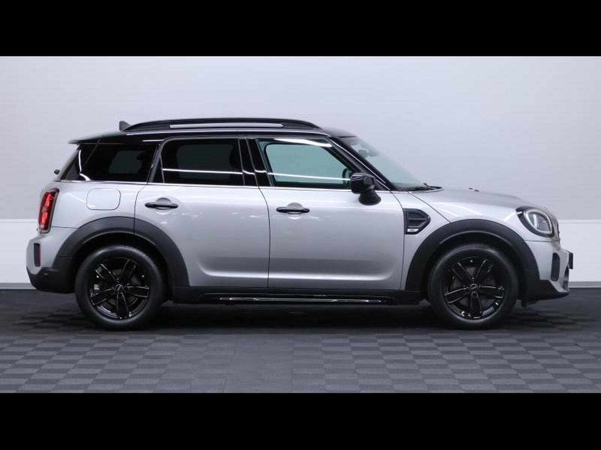 MINI Countryman 1.5 136ch Steptronic (2022) - Photo 4
