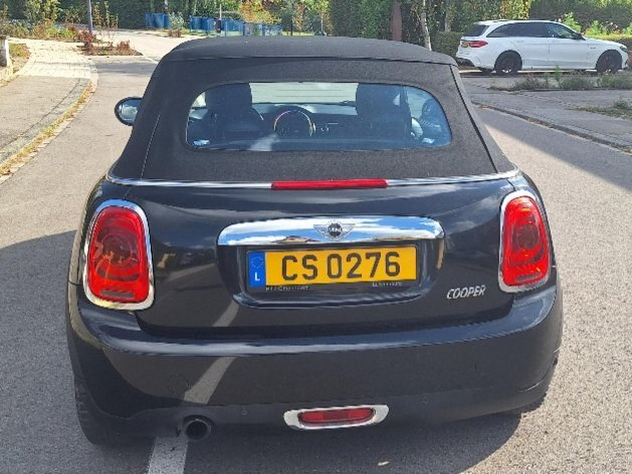 Mini Cabrio Cooper (2016) - Photo 2