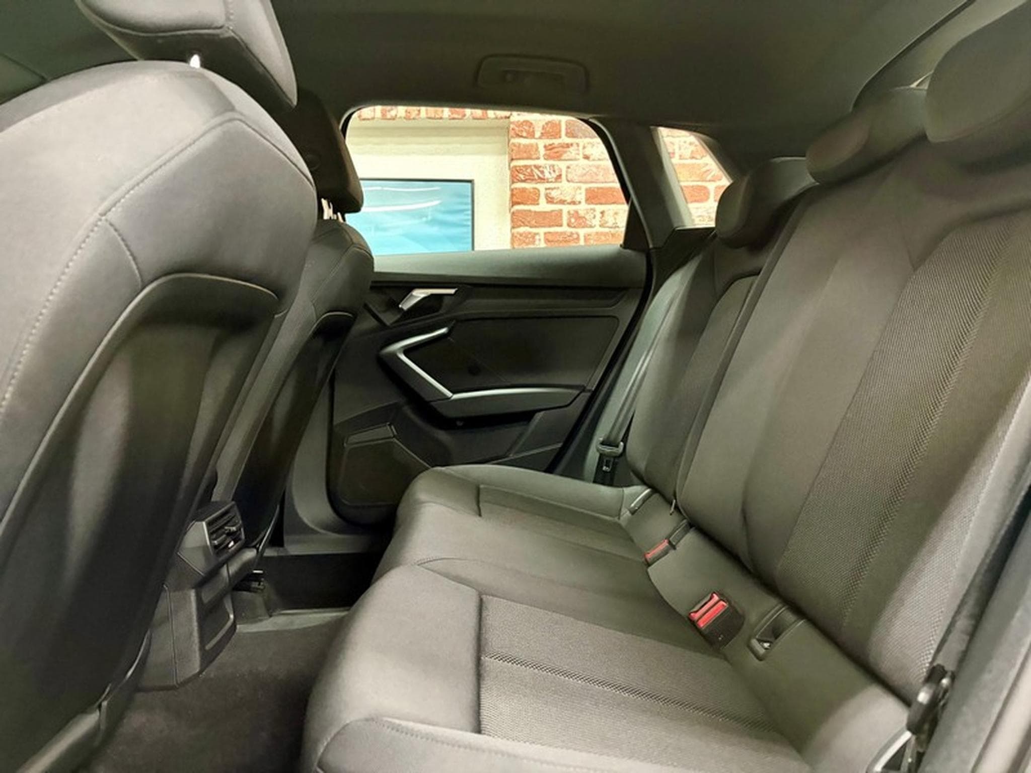 Audi A3 A3 Sportback 35 TFSi 150cv Auto Navig/SiègCh/ClimaA (2023) - Photo 6