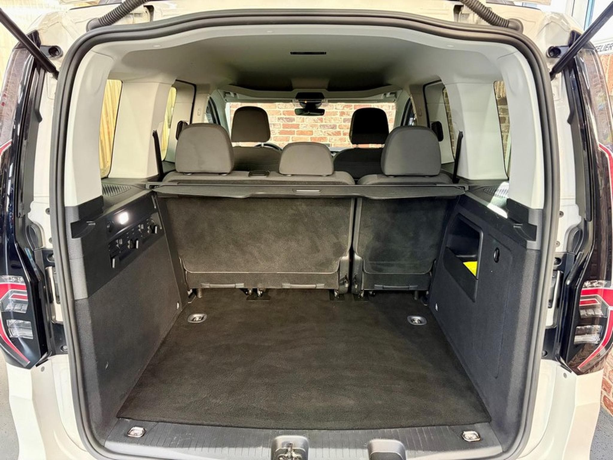 VW Caddy Caddy 2.0 TDi 122cv Auto EDITION (2025) - Photo 7
