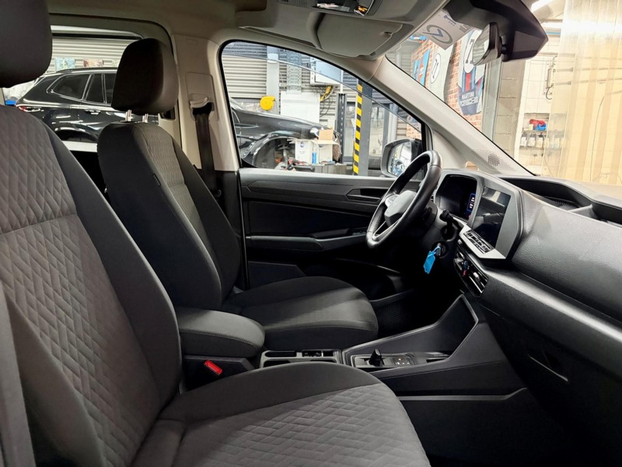 VW Caddy Caddy 2.0 TDi 122cv Auto EDITION (2025) - Photo 8