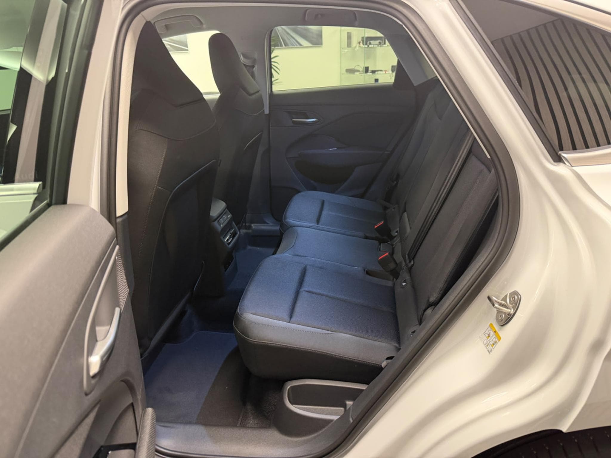 Audi Q3 Sportback e-hybrid S line 272ch / 200kW S tronic (2026) - Foto 6