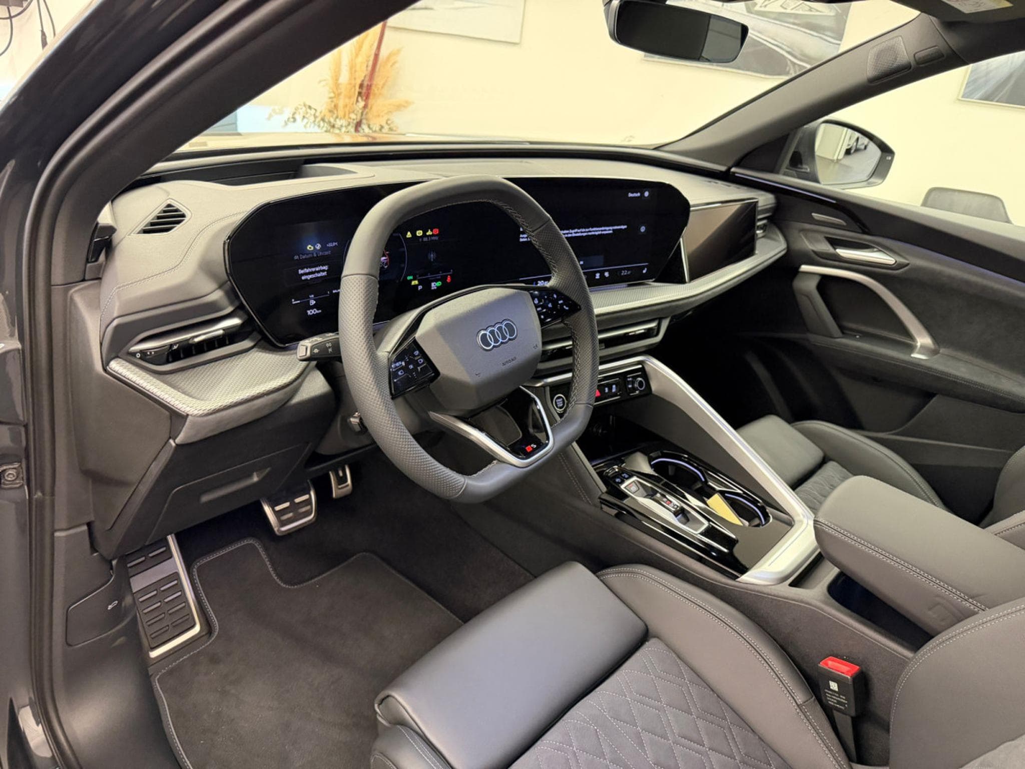 Audi Q5 SUV S line TDI quattro 204ch / 150kW S tronic (2026) - Photo 4
