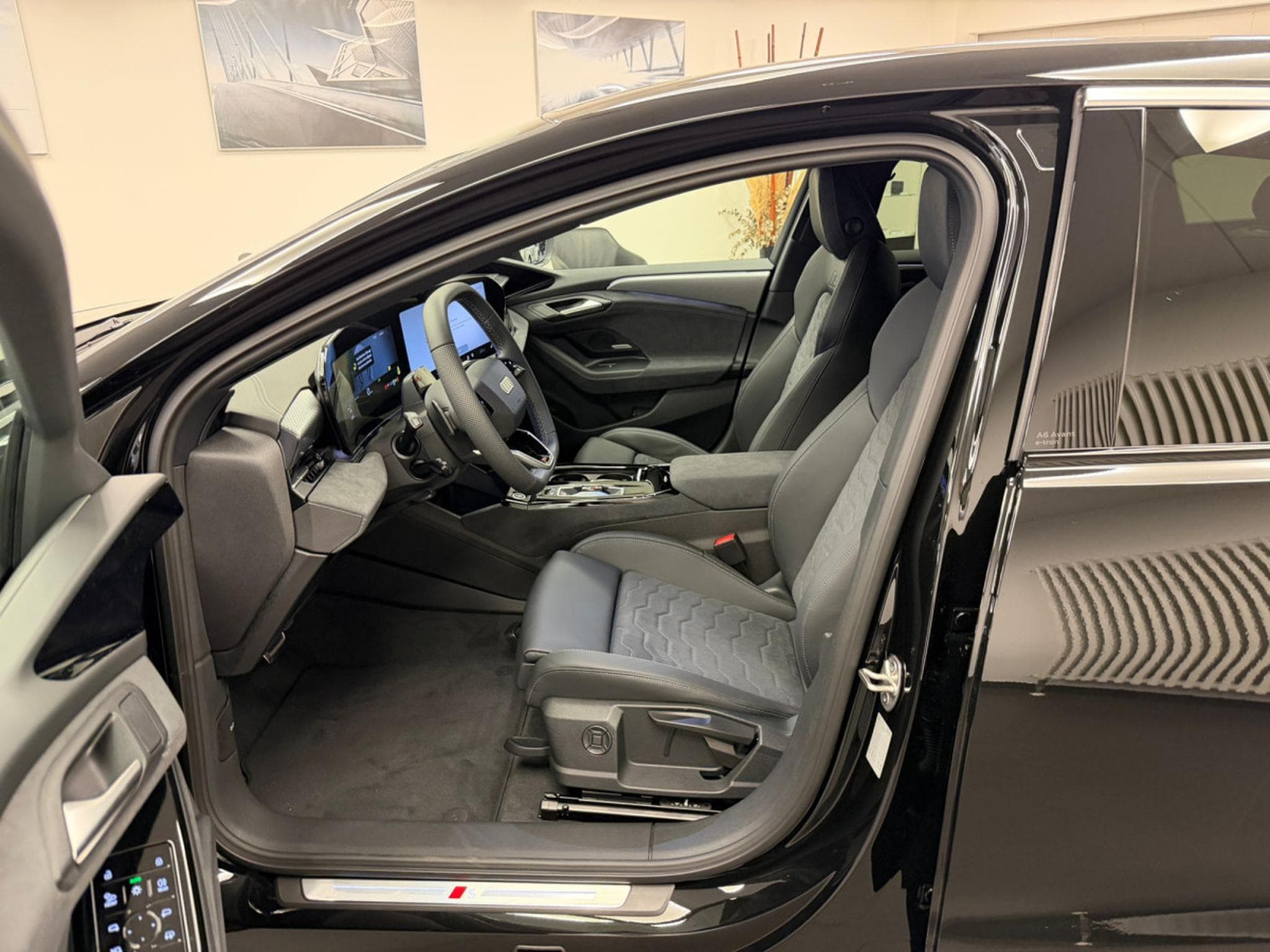Audi A6 e-tron Avant S line 286 CH / 210 kW (2026) - Photo 3